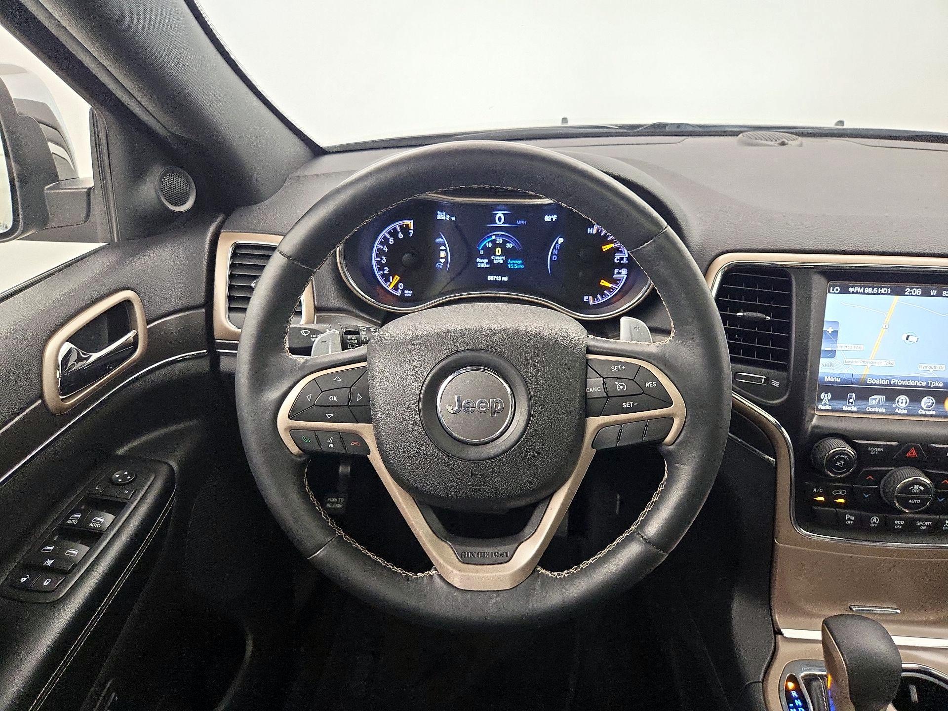 Thumbnail: 2017 Jeep Grand Cherokee - 10