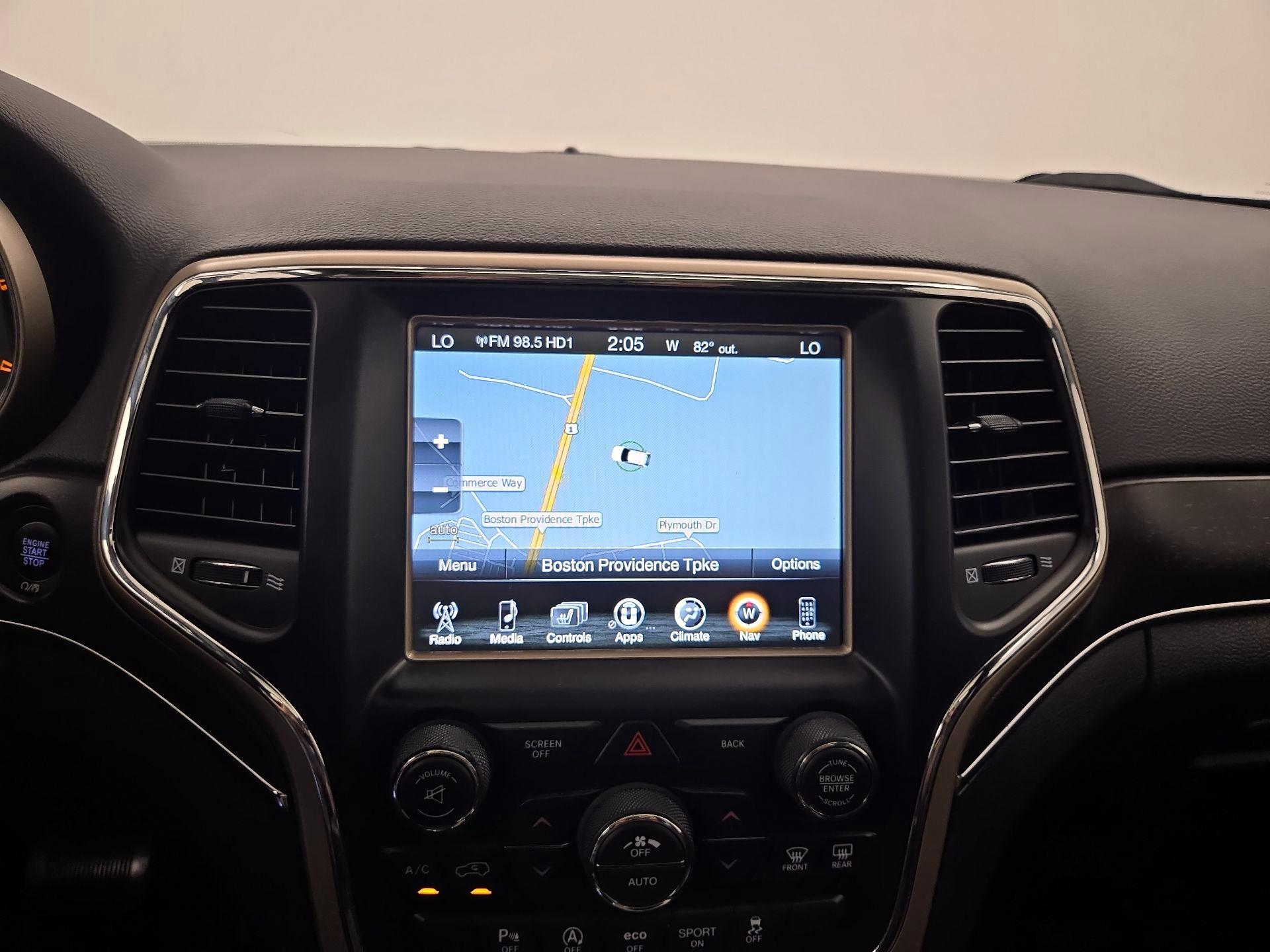 Thumbnail: 2017 Jeep Grand Cherokee - 14