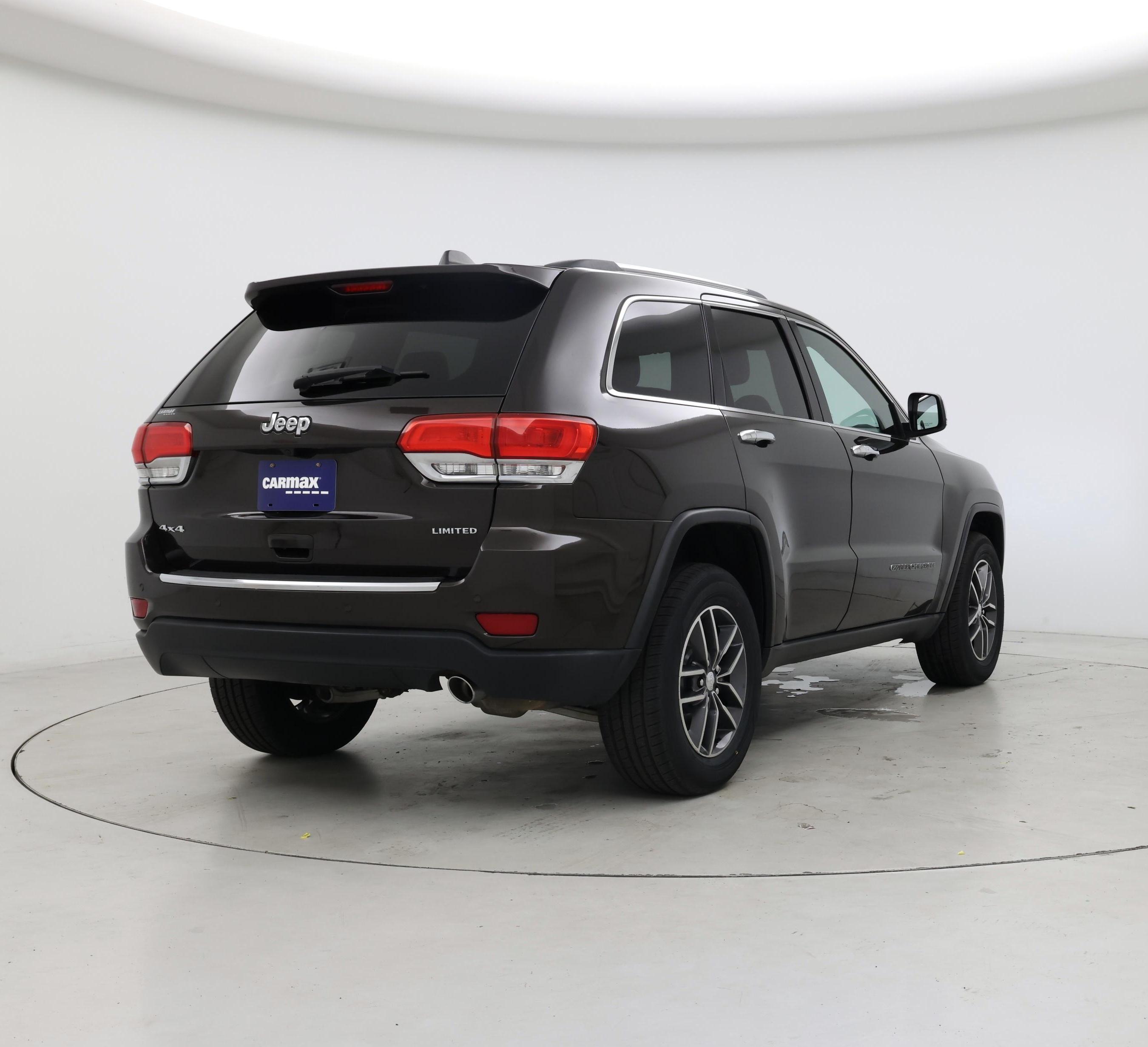Thumbnail: 2017 Jeep Grand Cherokee - 8