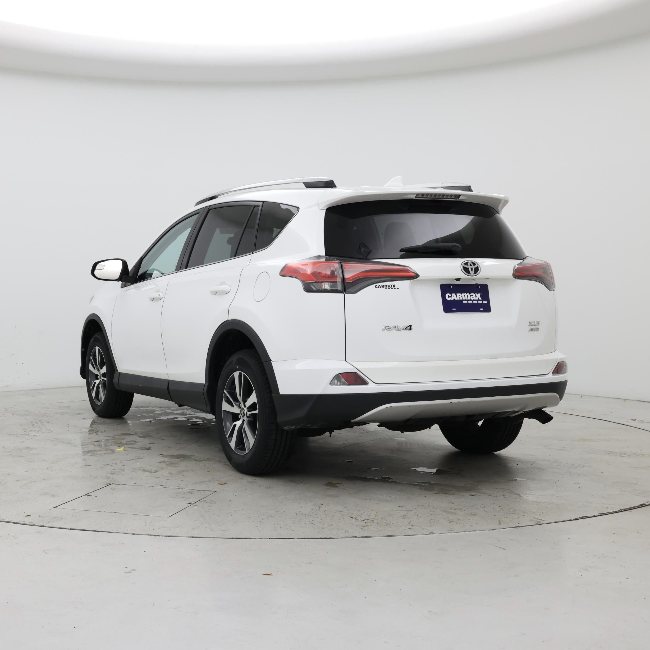 Thumbnail: 2016 Toyota RAV4 - 2