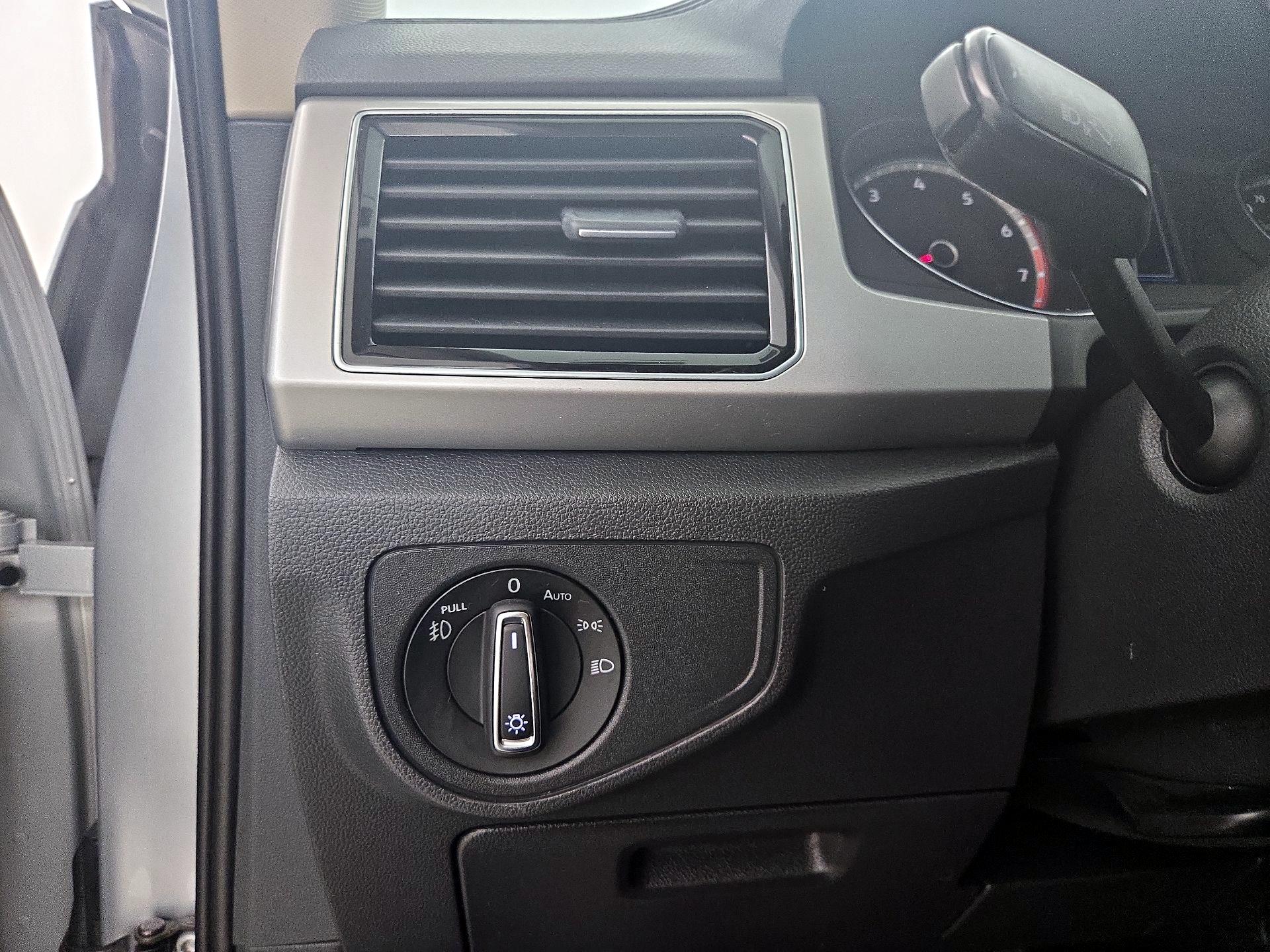 Thumbnail: 2018 Volkswagen Atlas - 13