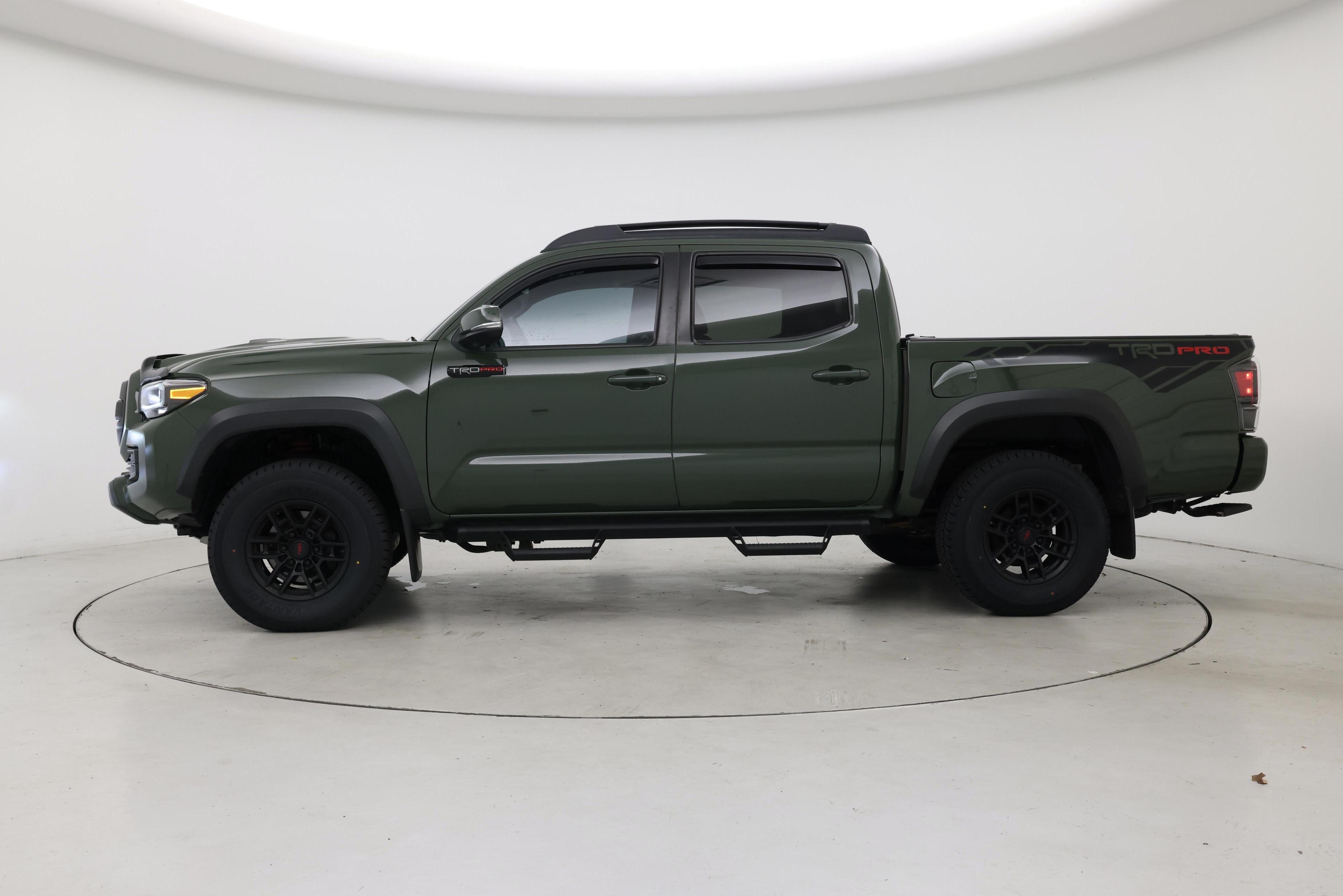 Thumbnail: 2020 Toyota Tacoma - 3