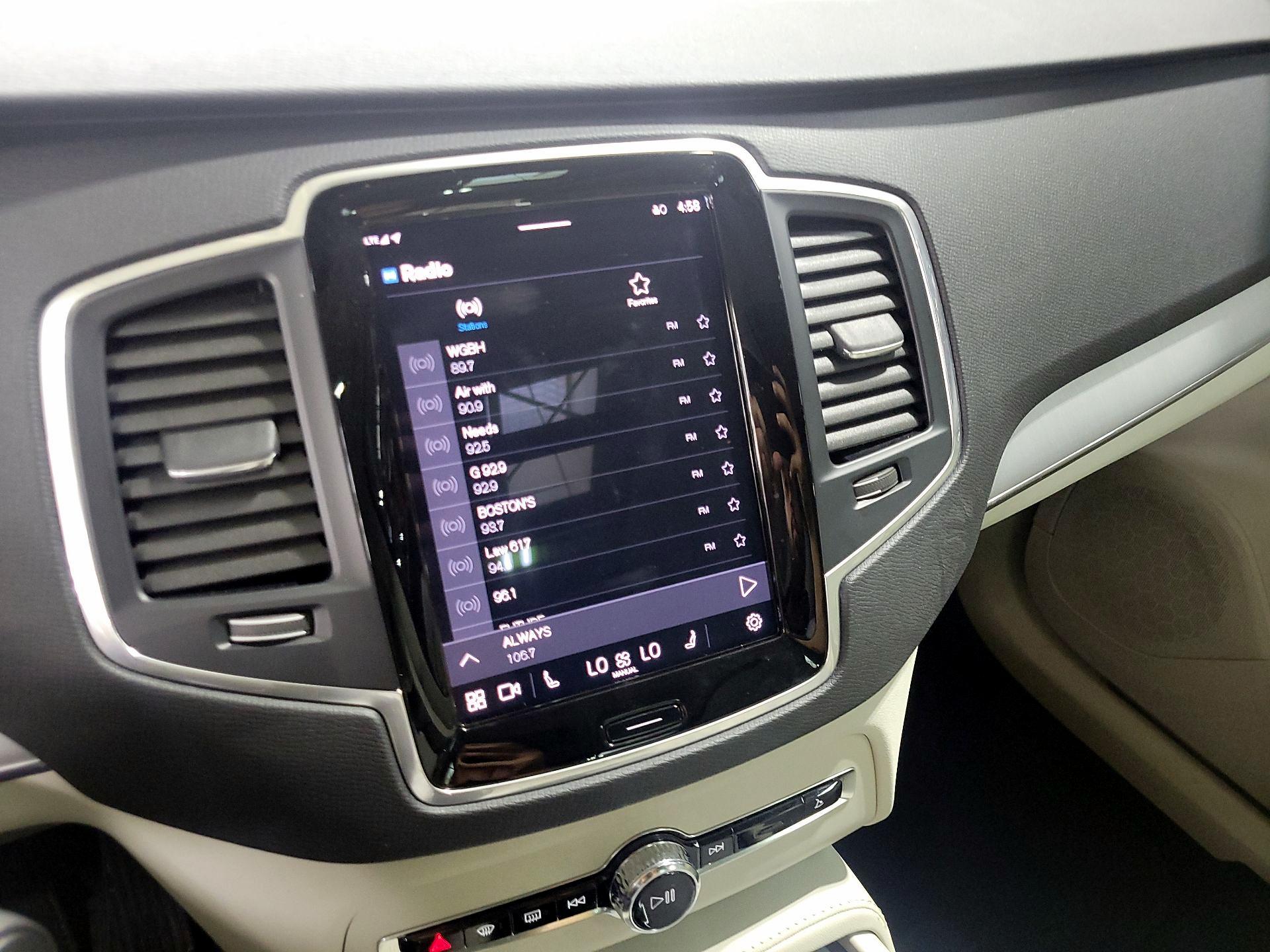 Thumbnail: 2023 Volvo XC90 - 16