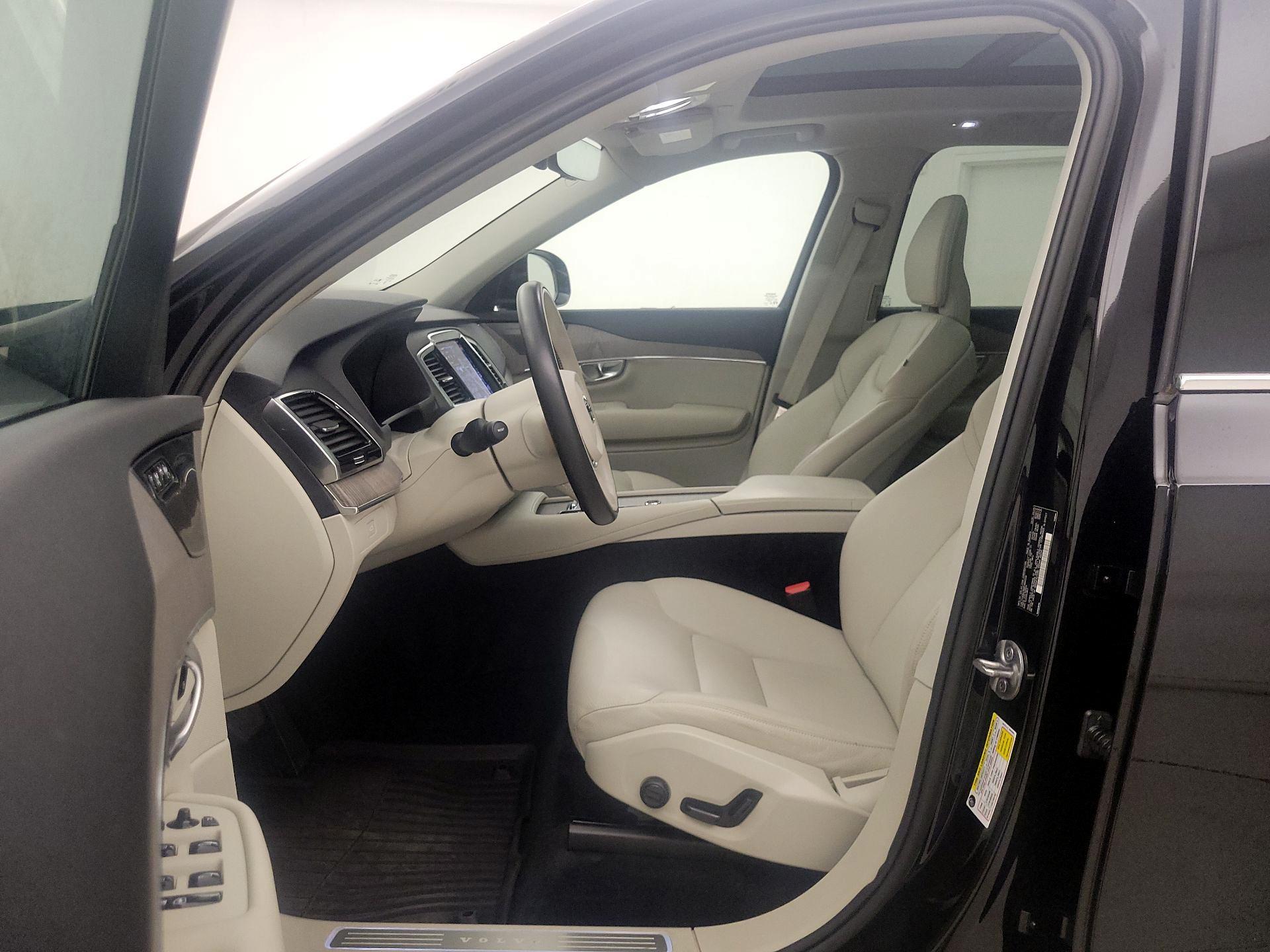 Thumbnail: 2023 Volvo XC90 - 11