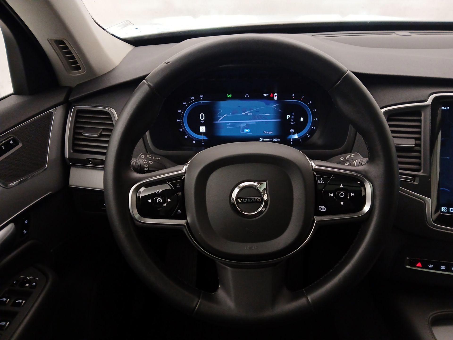 Thumbnail: 2024 Volvo XC90 - 10