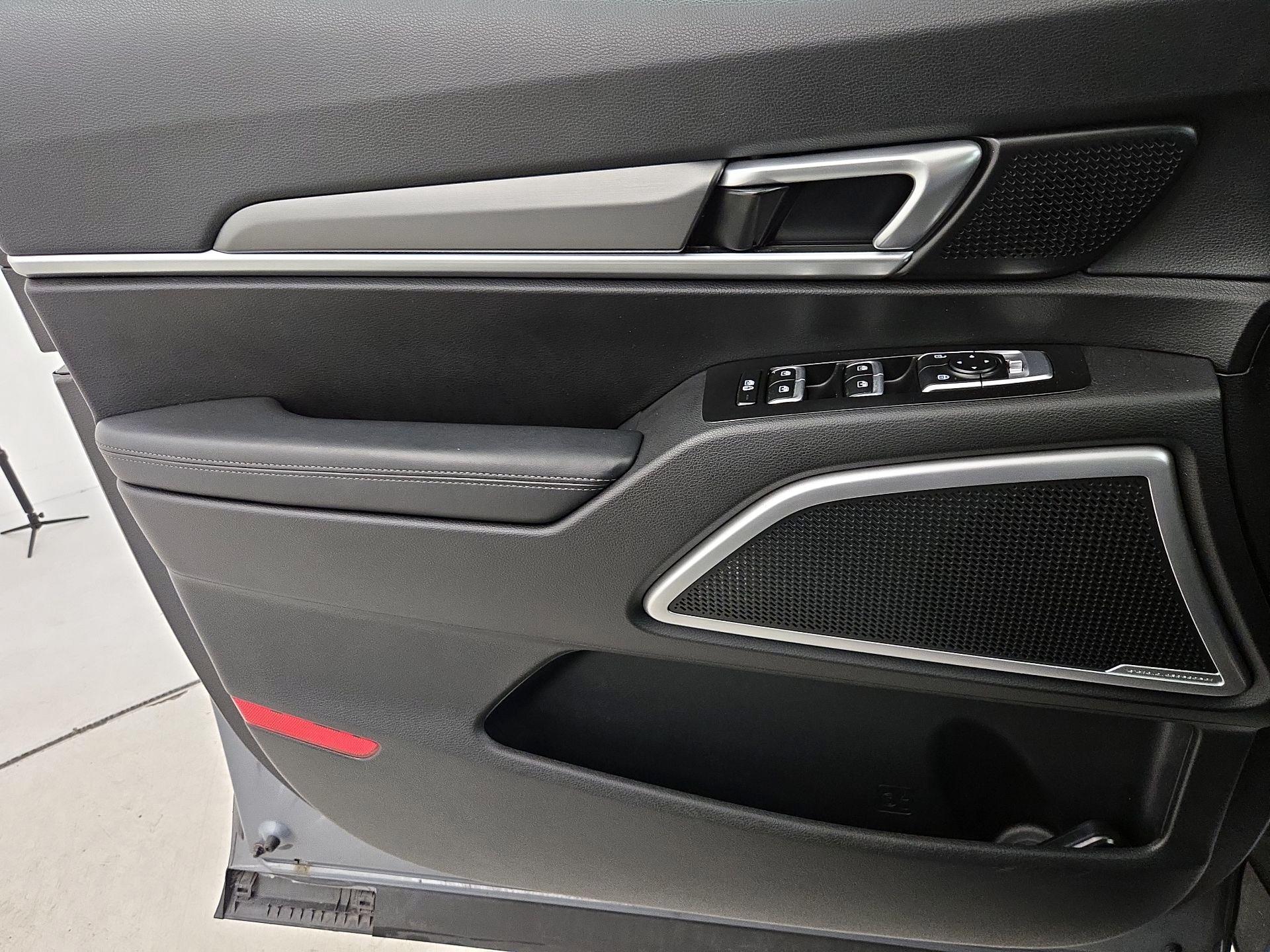 Thumbnail: 2020 Kia Telluride - 12