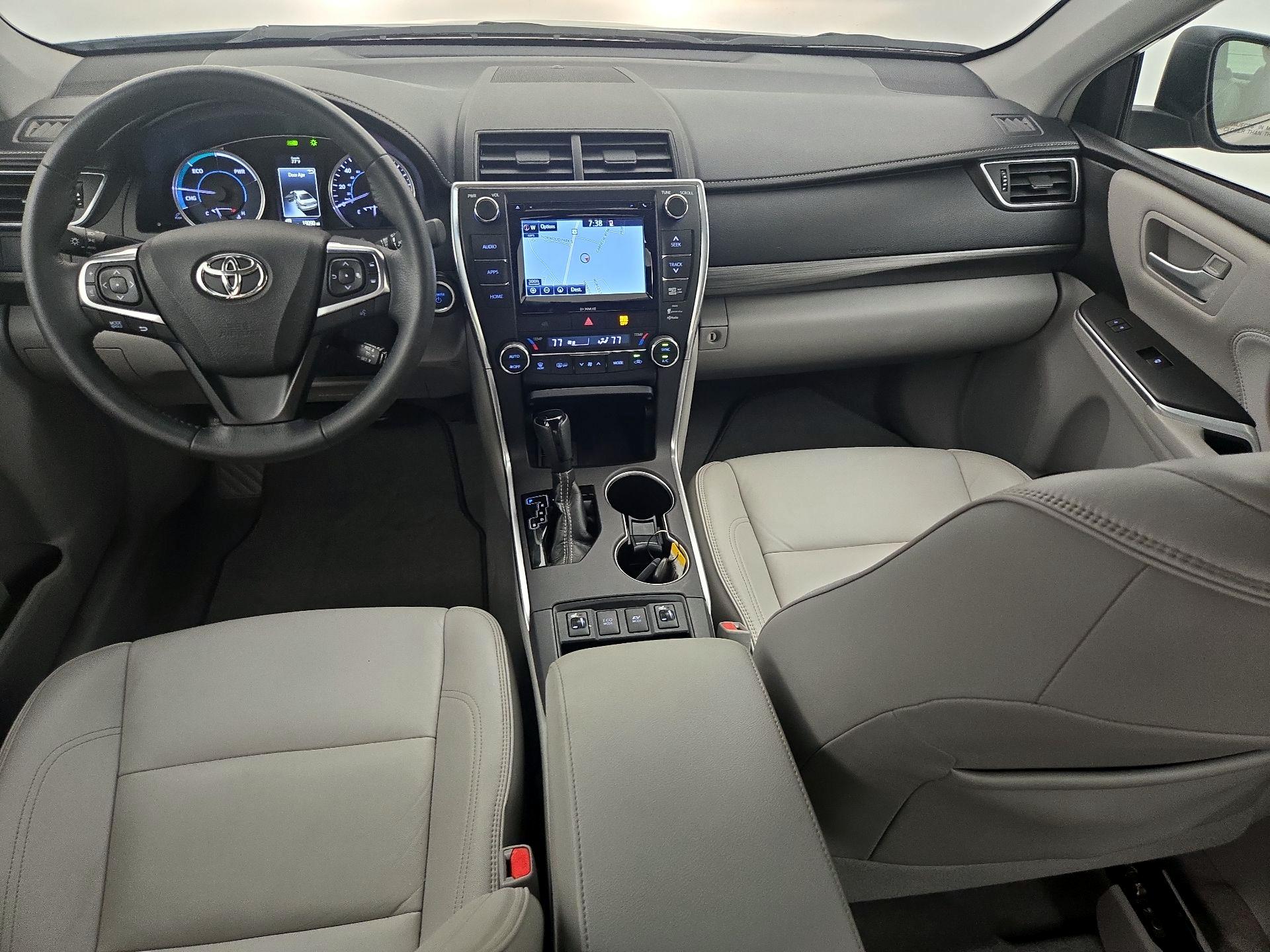 Thumbnail: 2016 Toyota Camry - 9