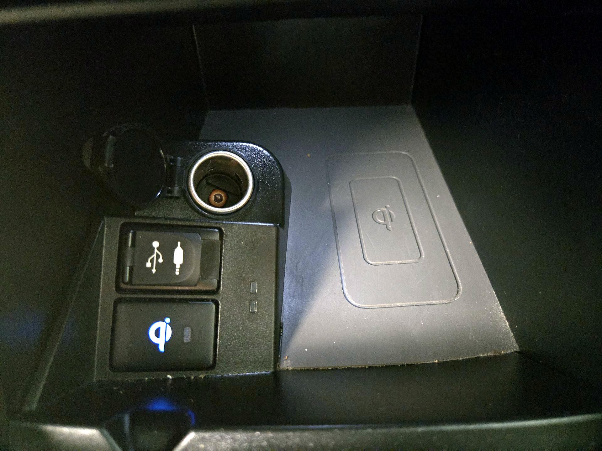 Thumbnail: 2016 Toyota Camry - 19
