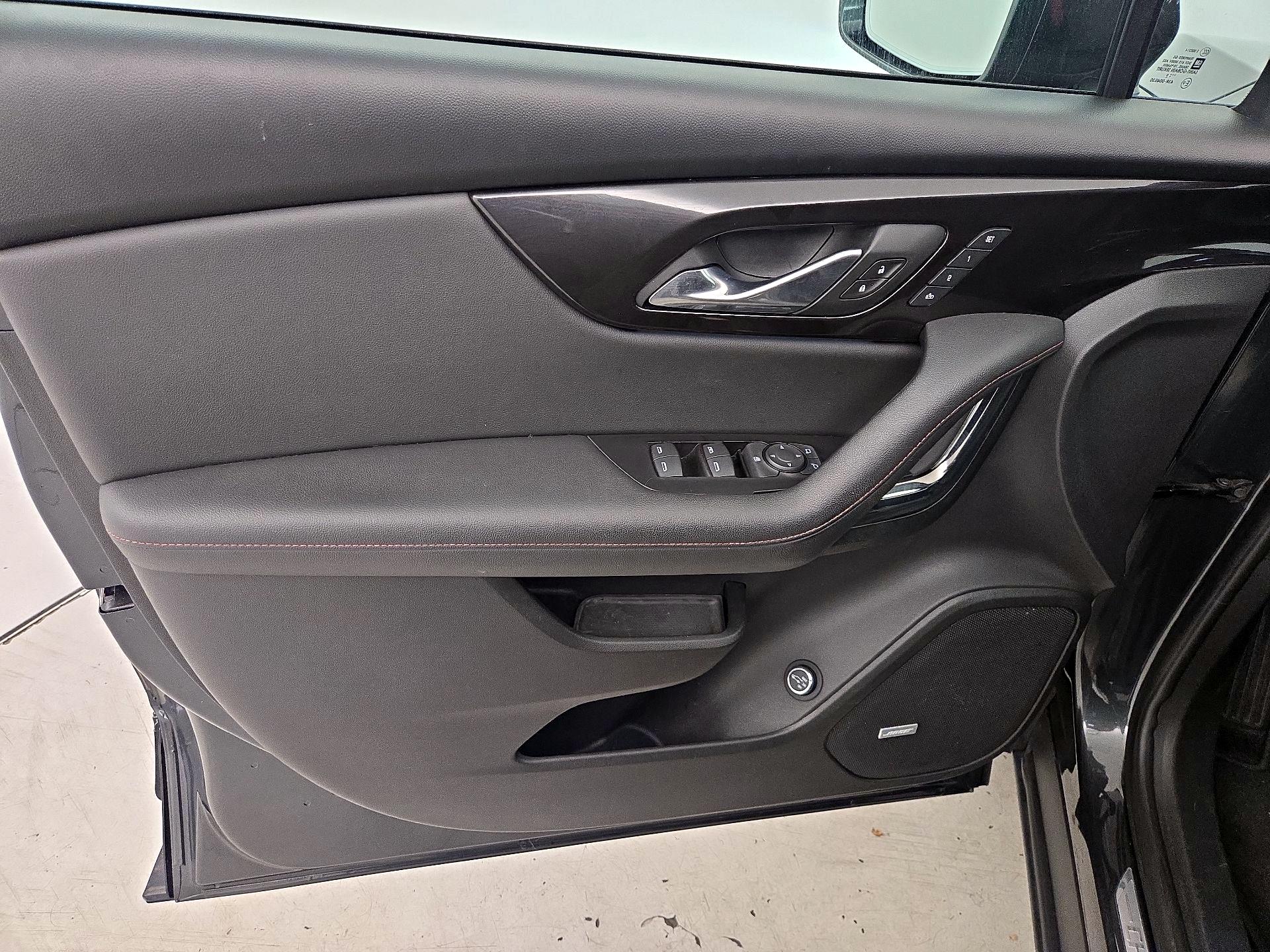 Thumbnail: 2019 Chevrolet Blazer - 12