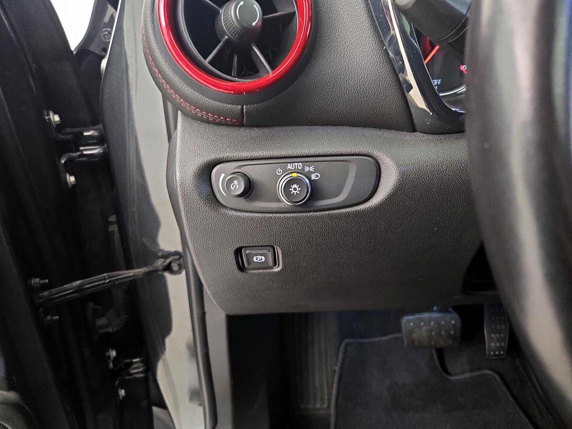 Thumbnail: 2019 Chevrolet Blazer - 13