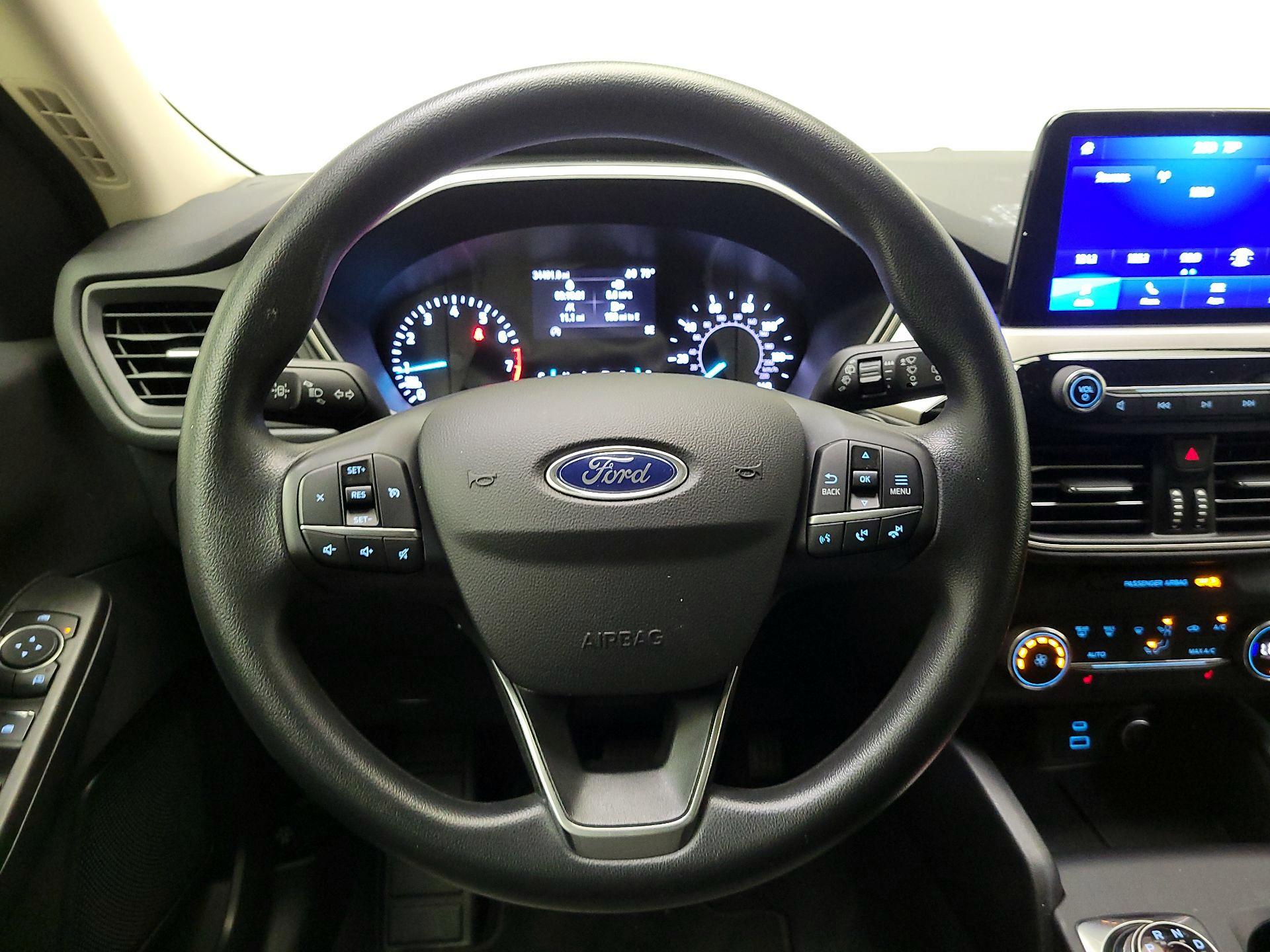 Thumbnail: 2020 Ford Escape - 10