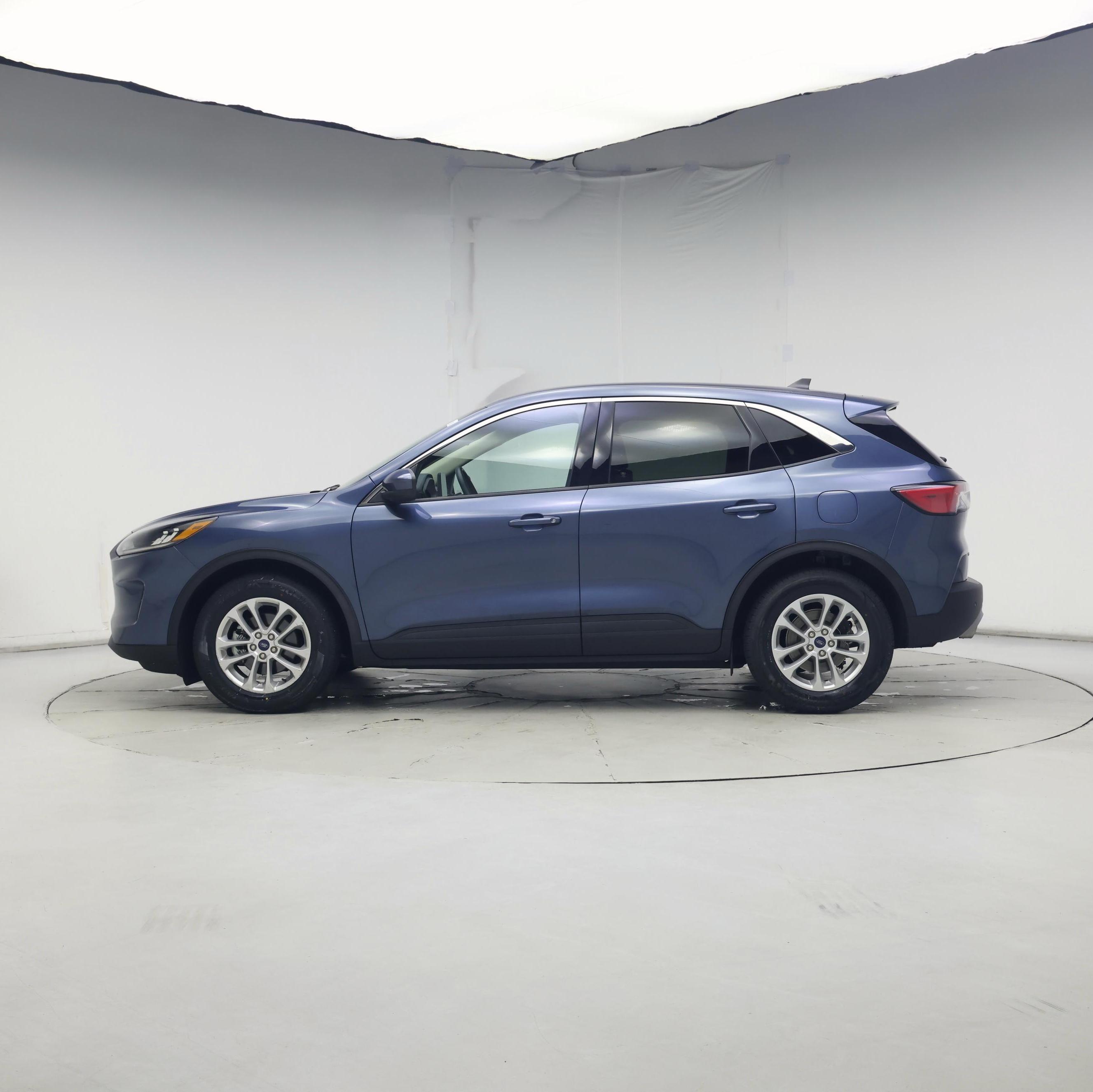 Thumbnail: 2020 Ford Escape - 3