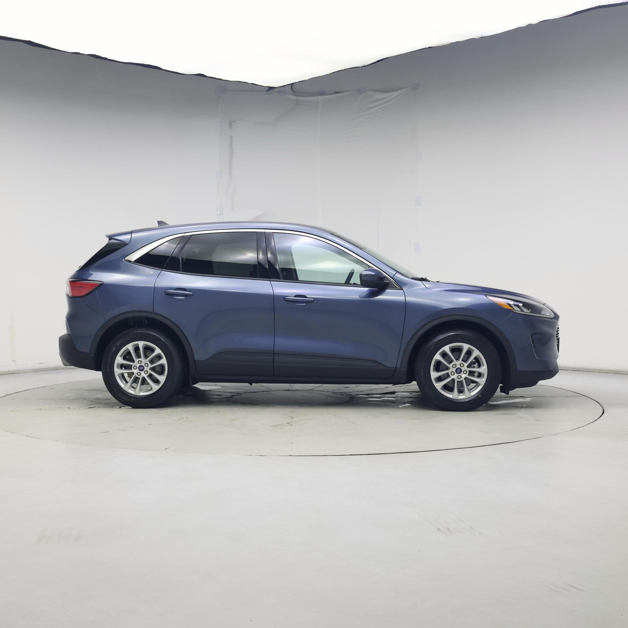 Thumbnail: 2020 Ford Escape - 7