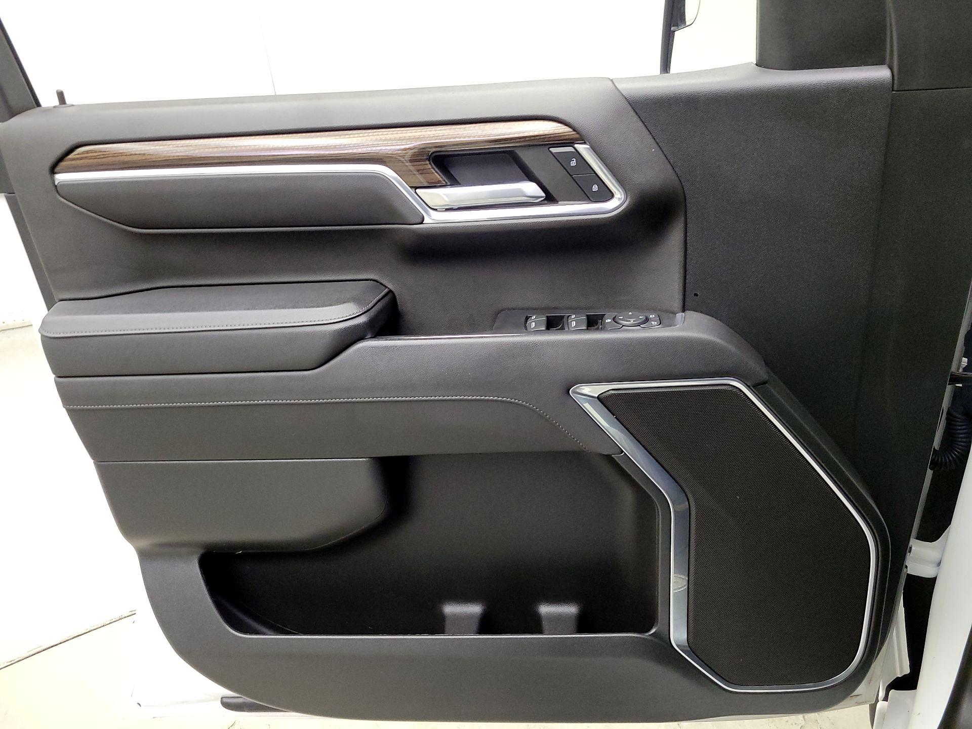 Thumbnail: 2023 Chevrolet Silverado 1500 - 12