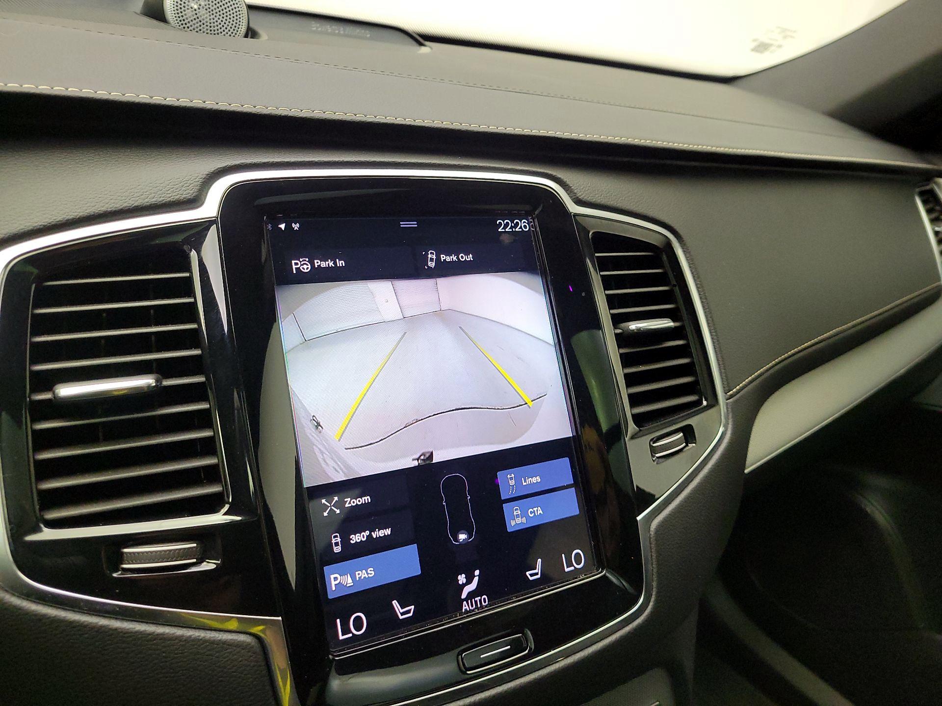 Thumbnail: 2022 Volvo XC90 - 15