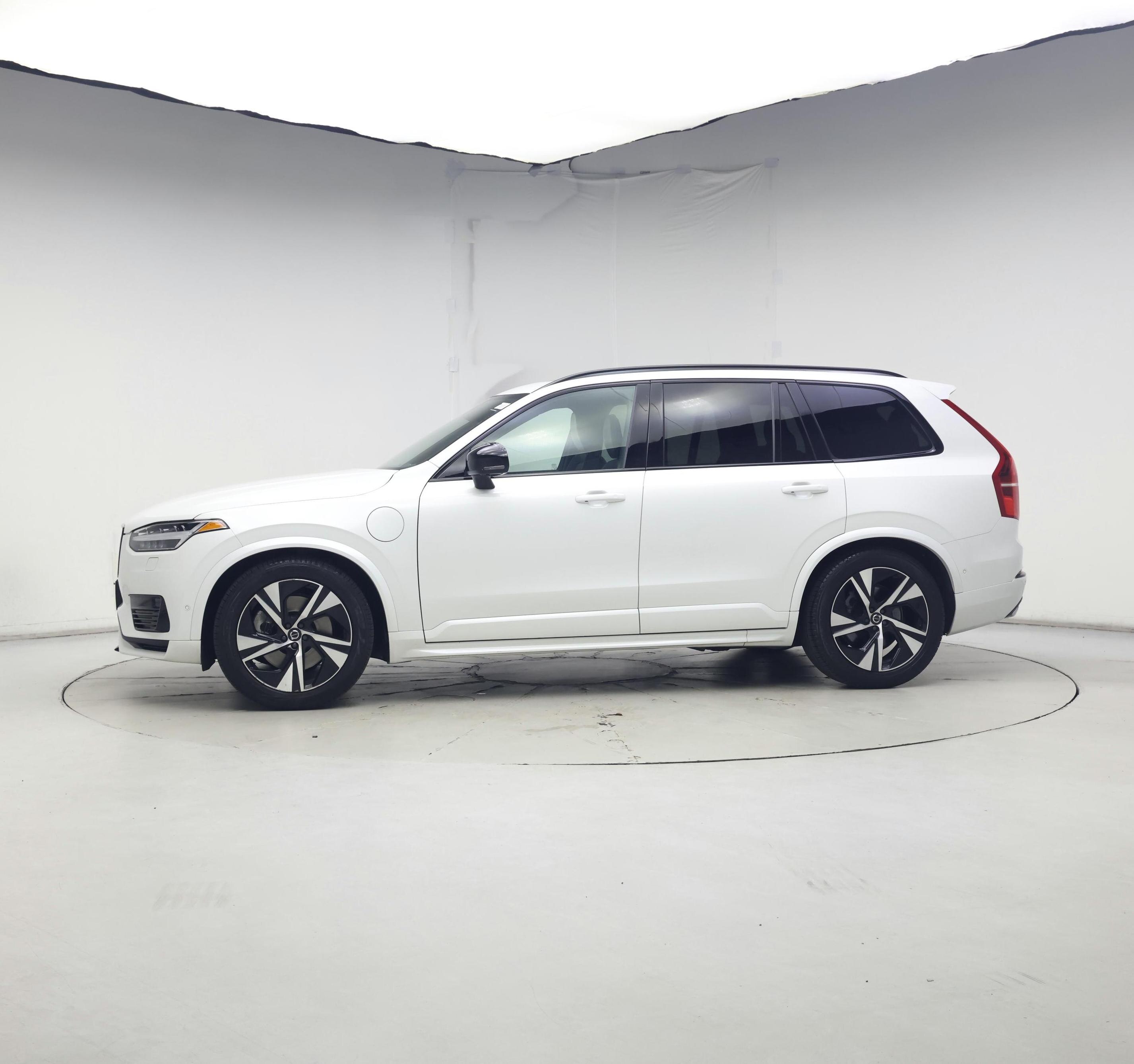 Thumbnail: 2022 Volvo XC90 - 3