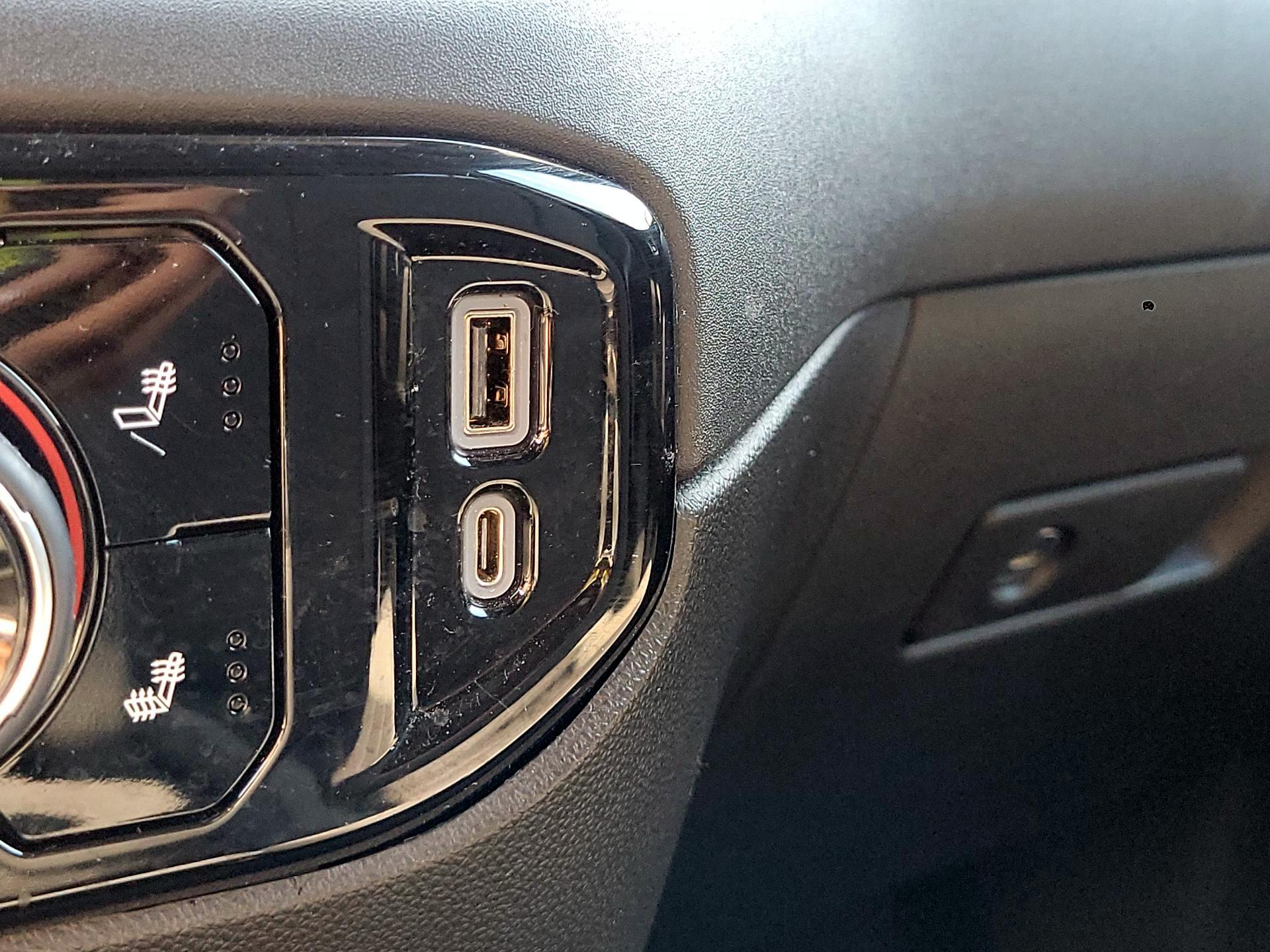 Thumbnail: 2022 Chevrolet Silverado 1500 - 19