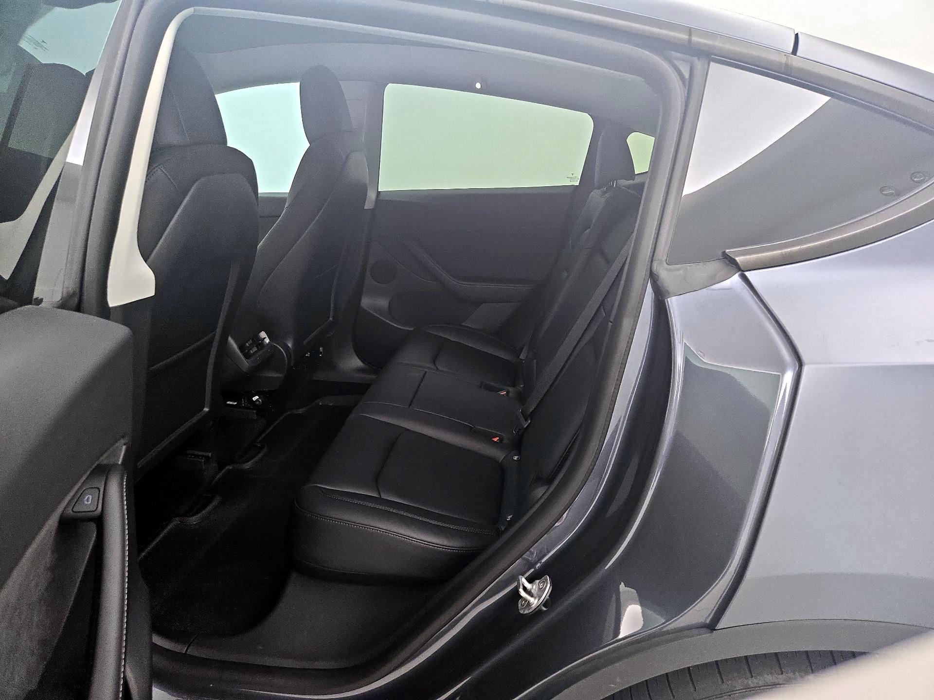 Thumbnail: 2022 Tesla Model Y - 20