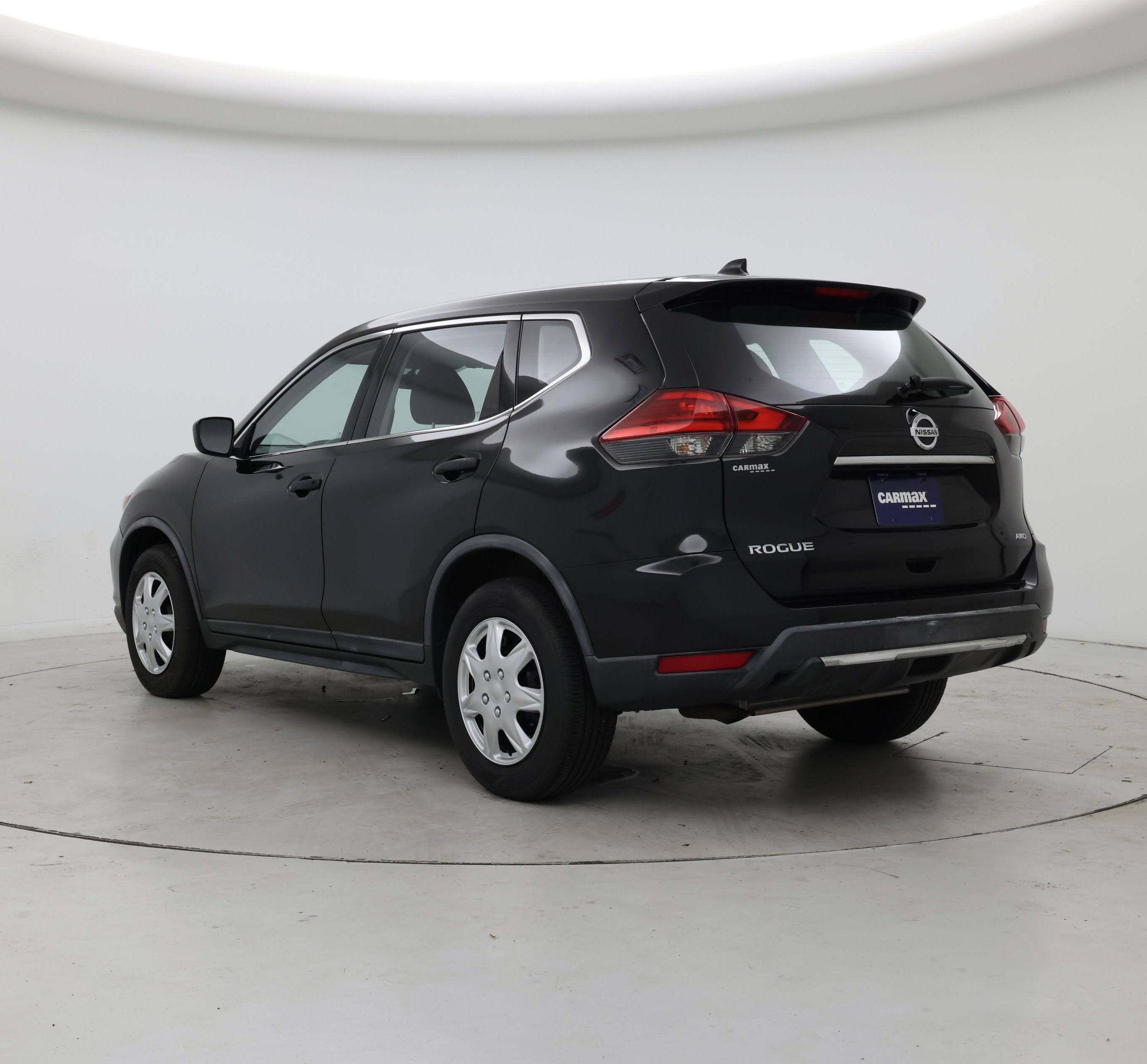 Thumbnail: 2017 Nissan Rogue - 2