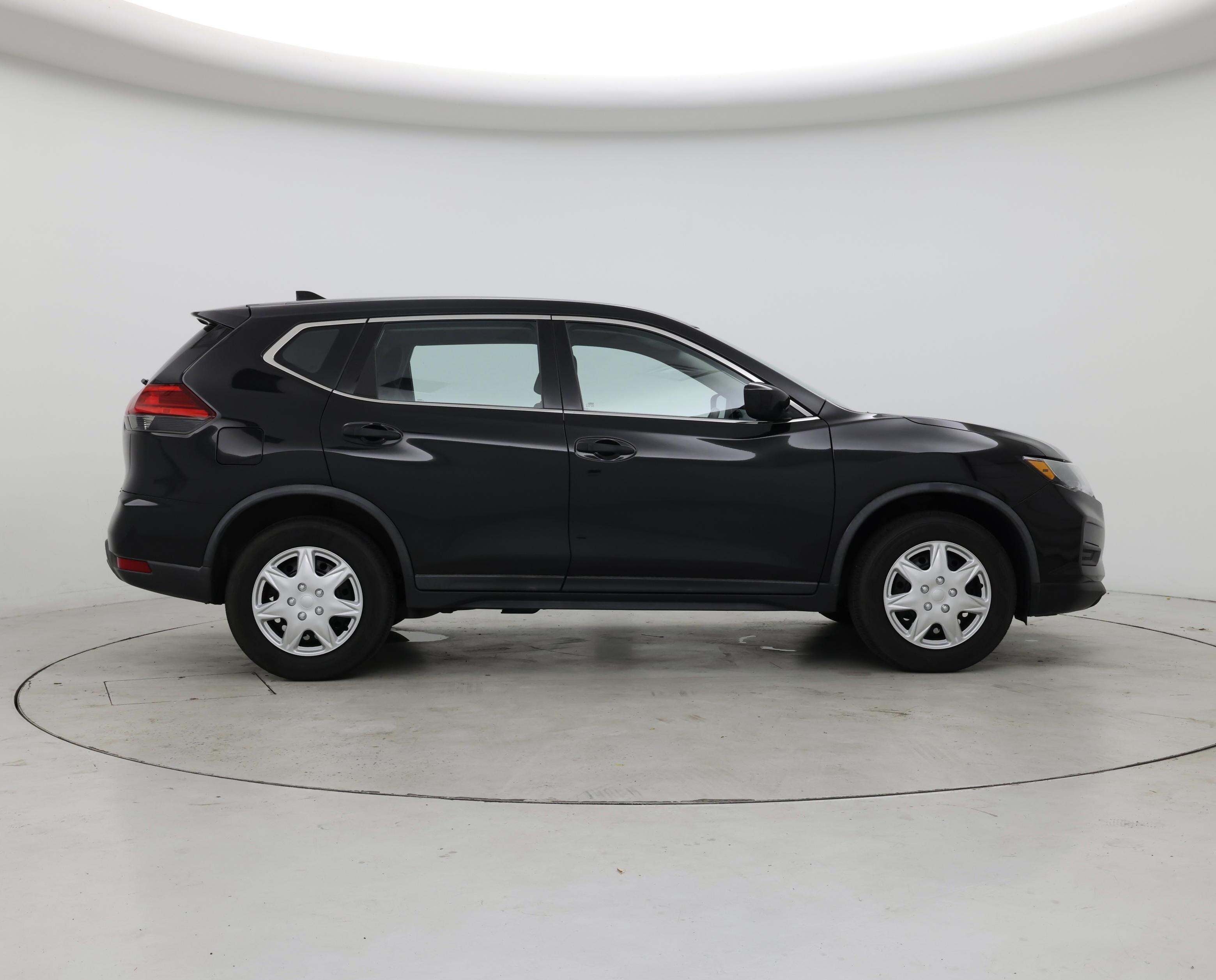 Thumbnail: 2017 Nissan Rogue - 7
