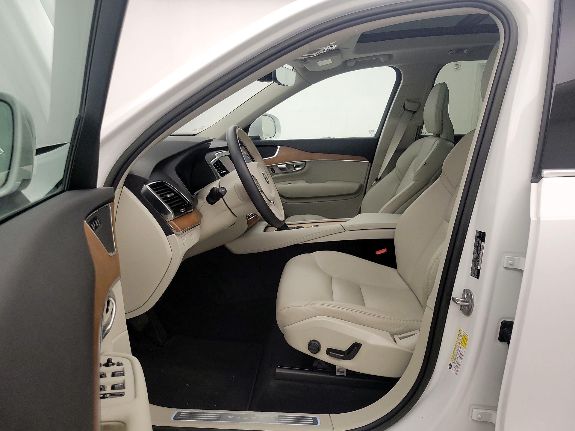 Thumbnail: 2022 Volvo XC90 - 11
