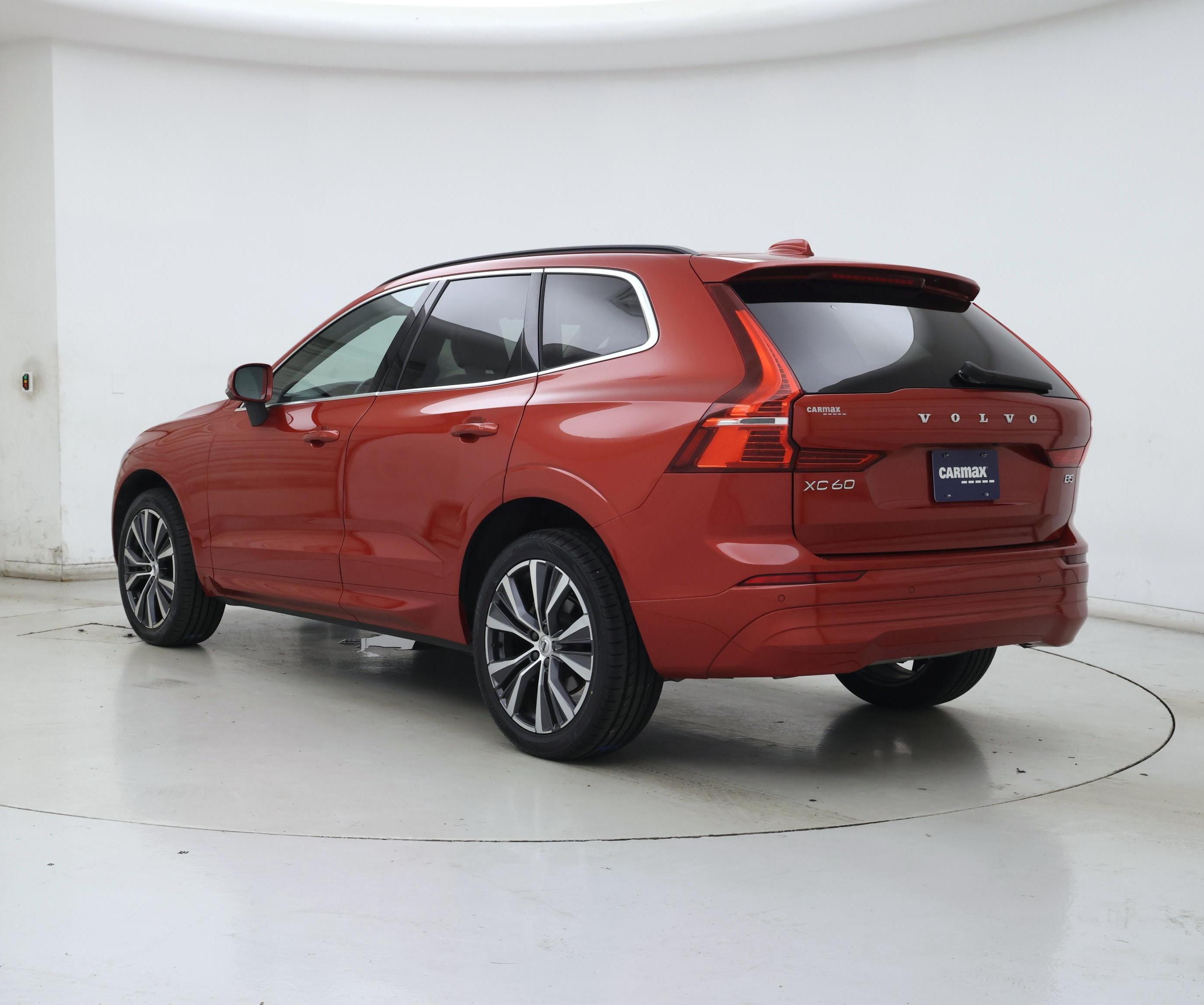 Thumbnail: 2022 Volvo XC60 - 2