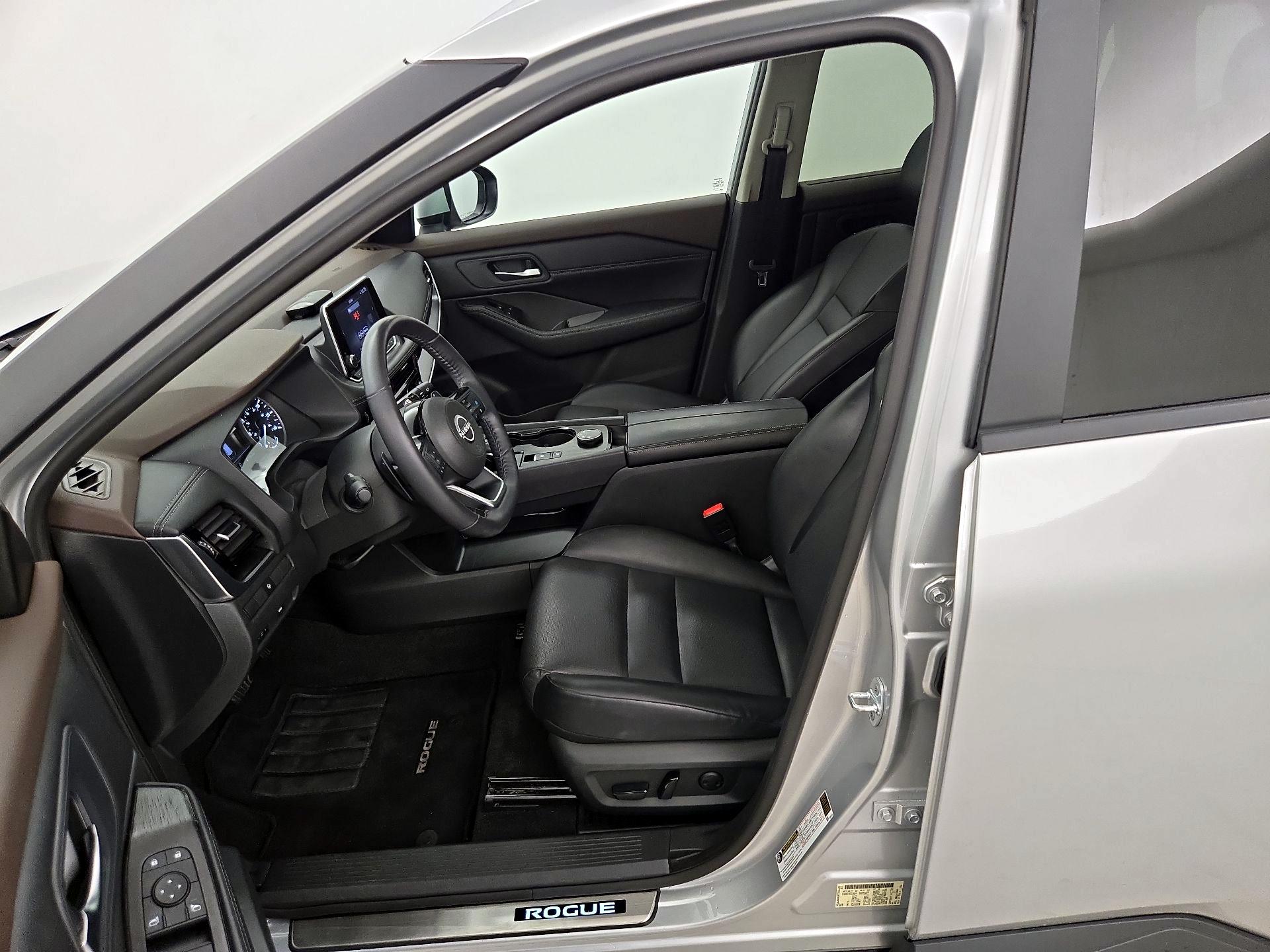 Thumbnail: 2023 Nissan Rogue - 11