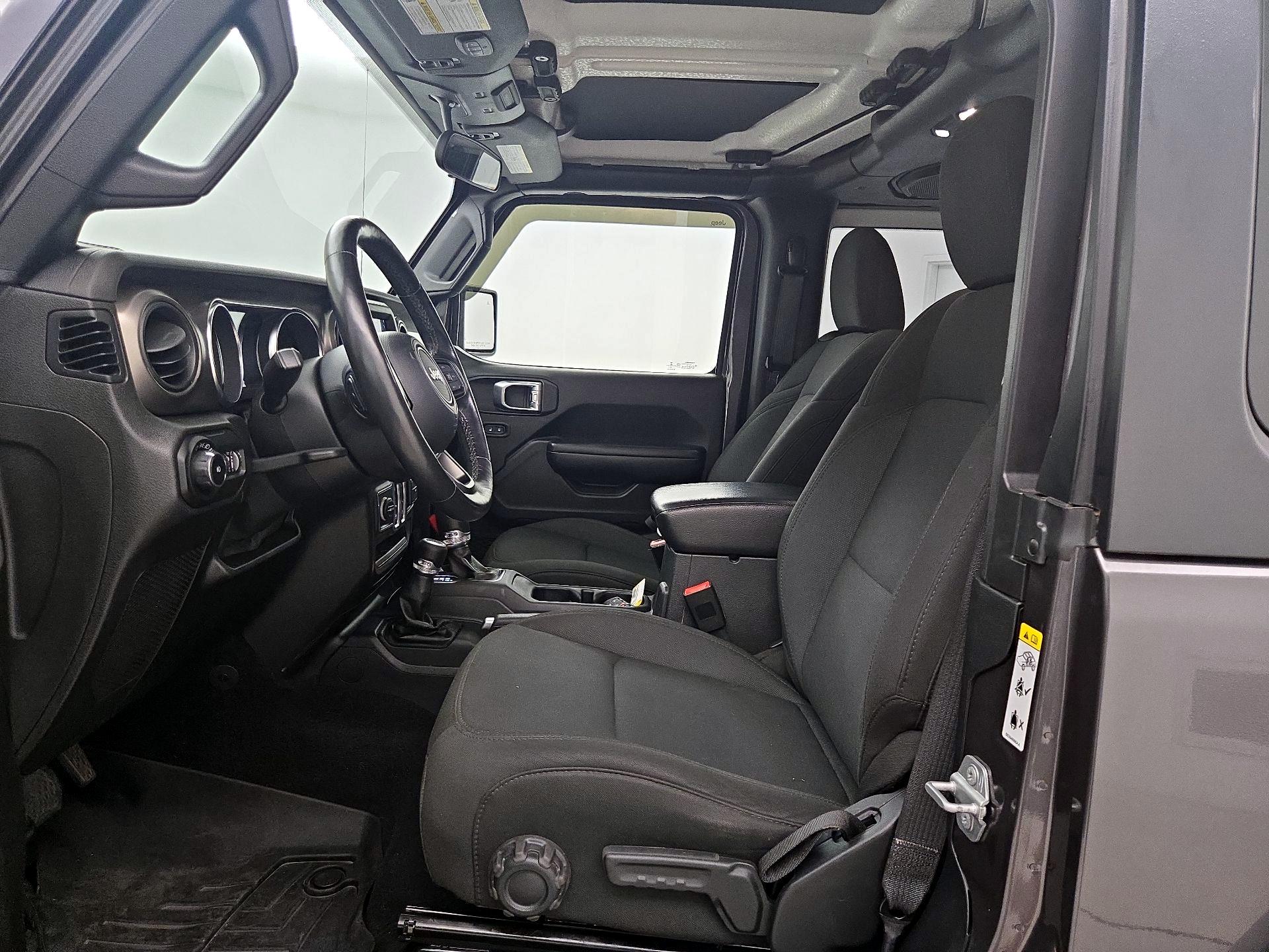 Thumbnail: 2019 Jeep Wrangler - 11