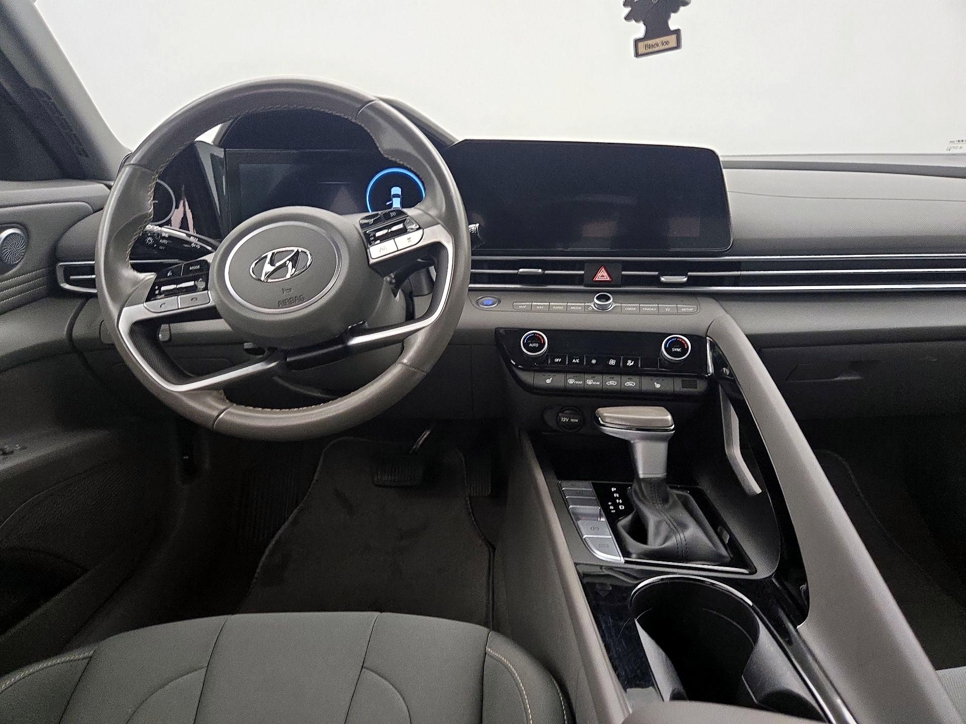Thumbnail: 2023 Hyundai Elantra - 9