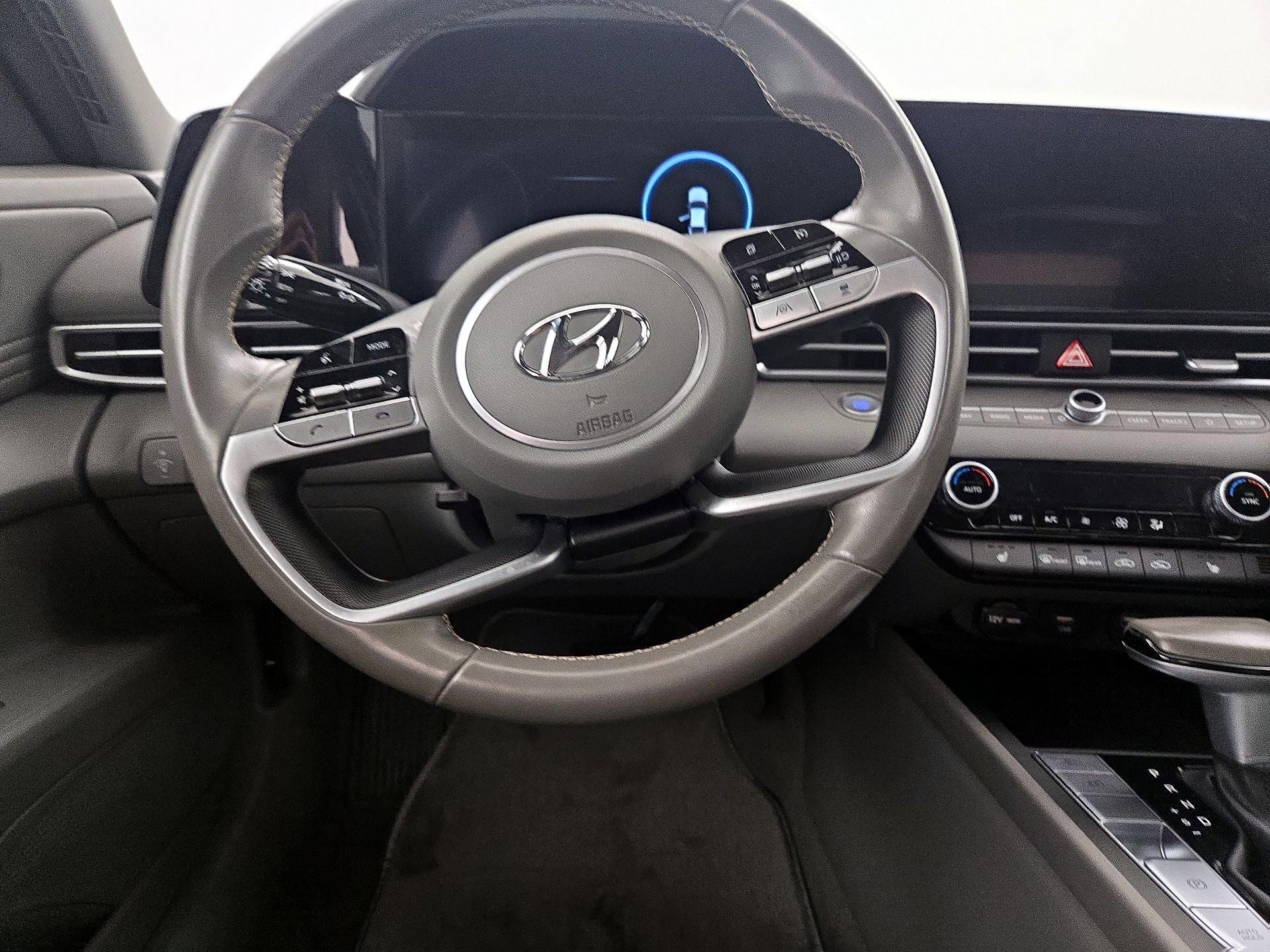 Thumbnail: 2023 Hyundai Elantra - 10
