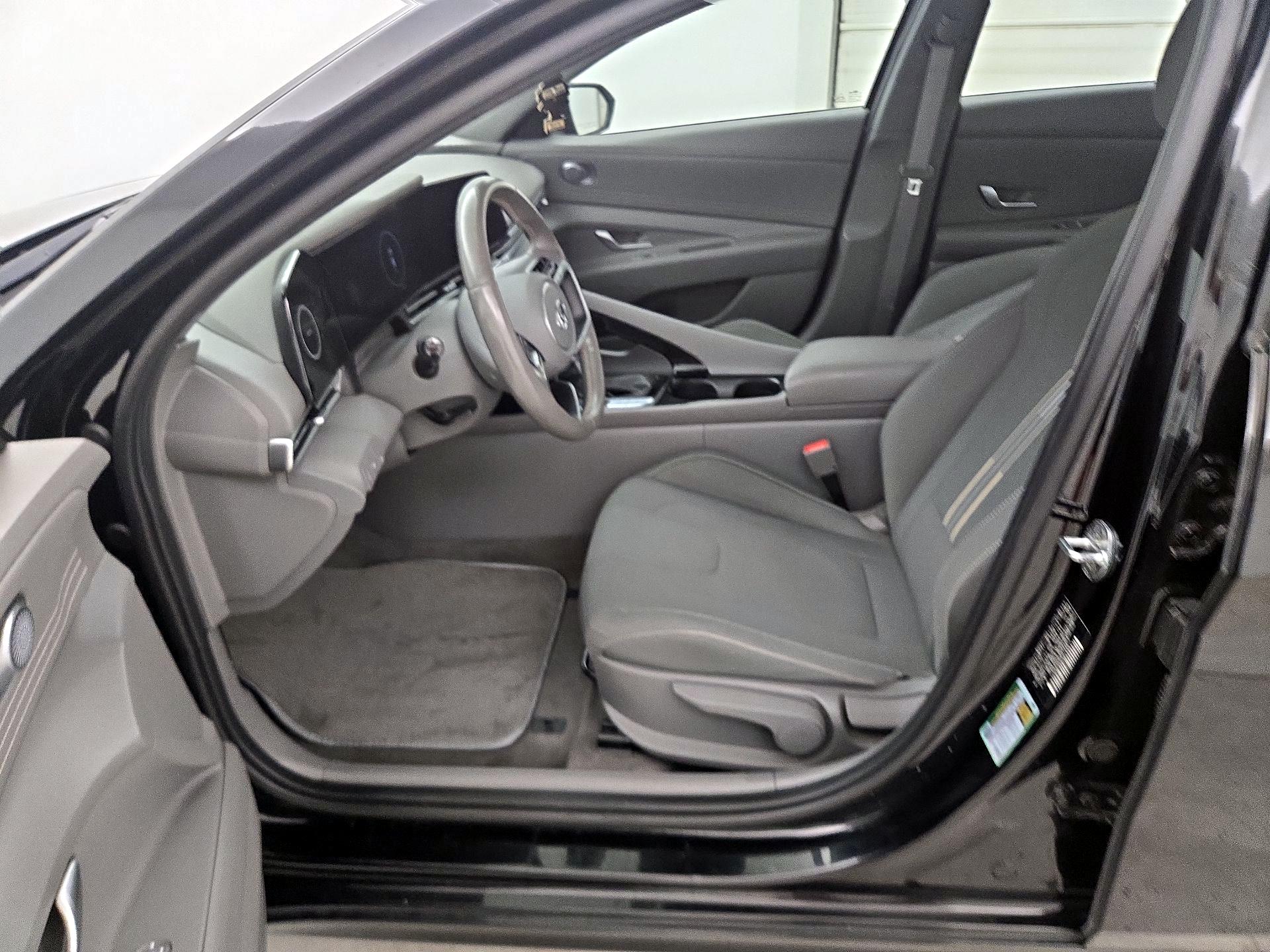 Thumbnail: 2023 Hyundai Elantra - 11