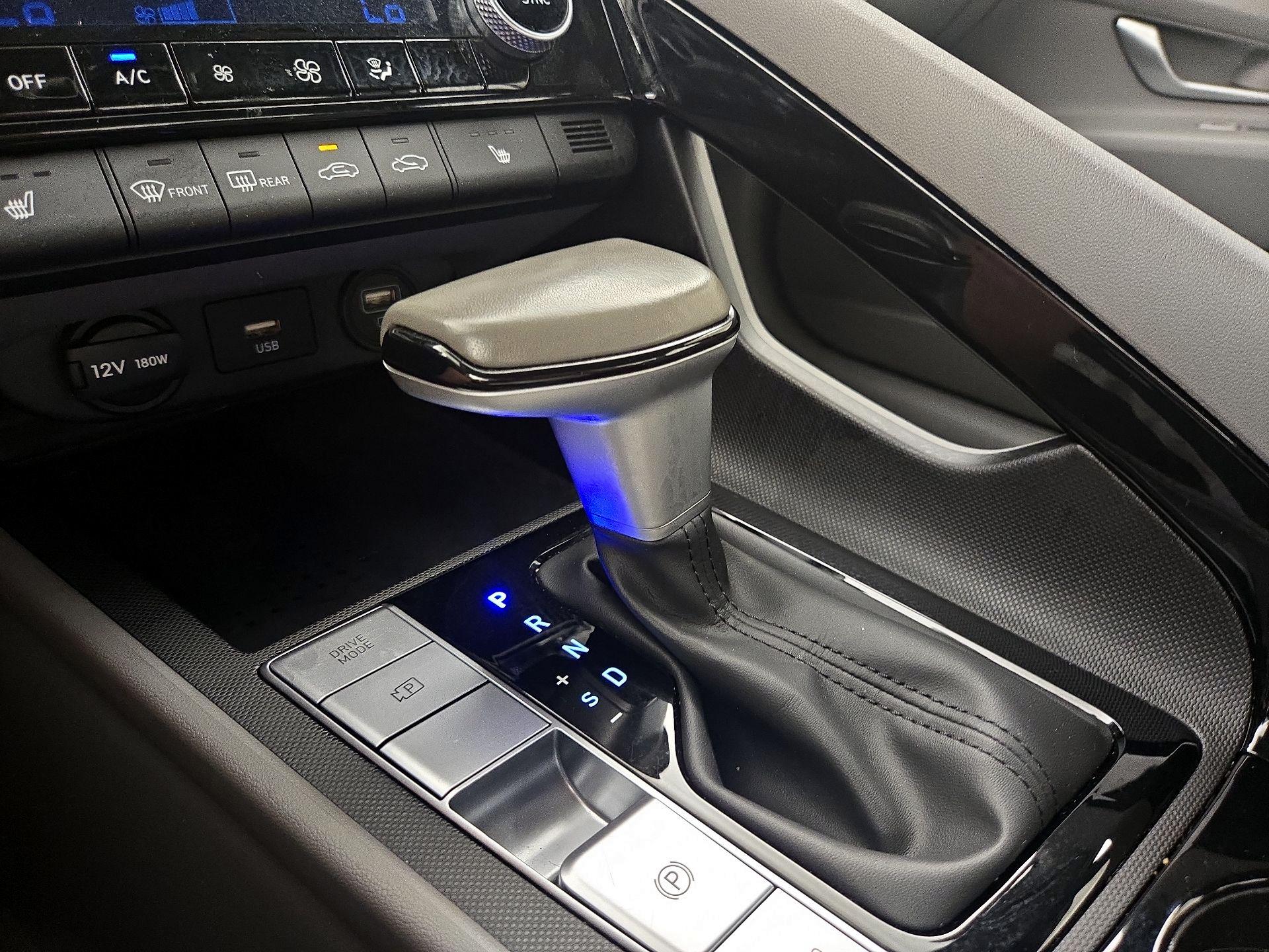 Thumbnail: 2023 Hyundai Elantra - 17