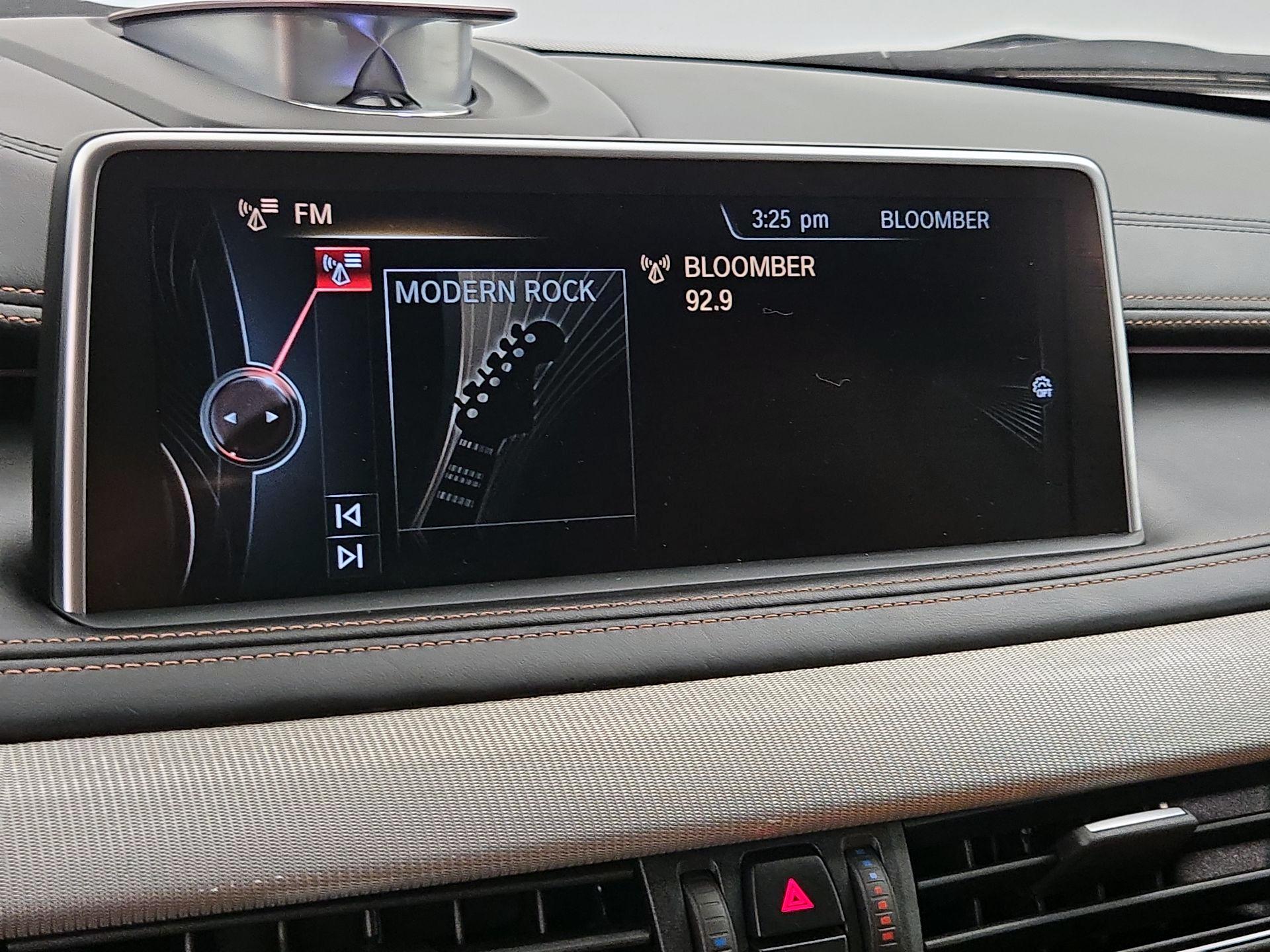 Thumbnail: 2016 BMW X6 - 16