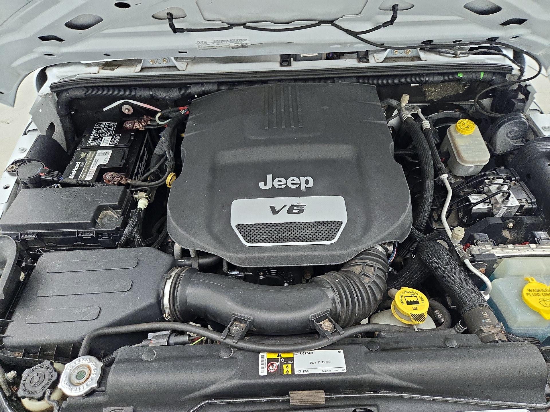 Thumbnail: 2016 Jeep Wrangler - 19