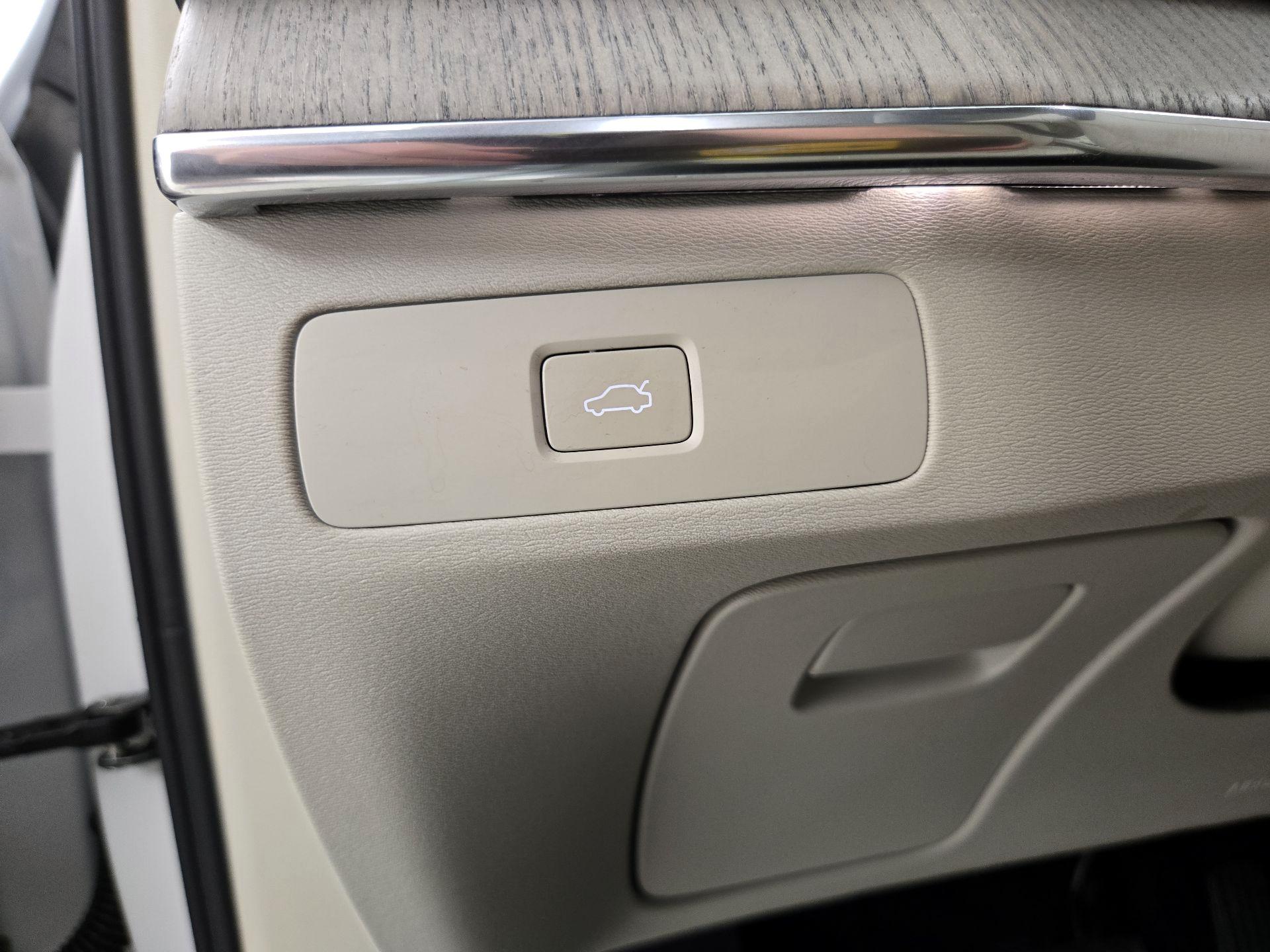 Thumbnail: 2024 Volvo XC90 - 13