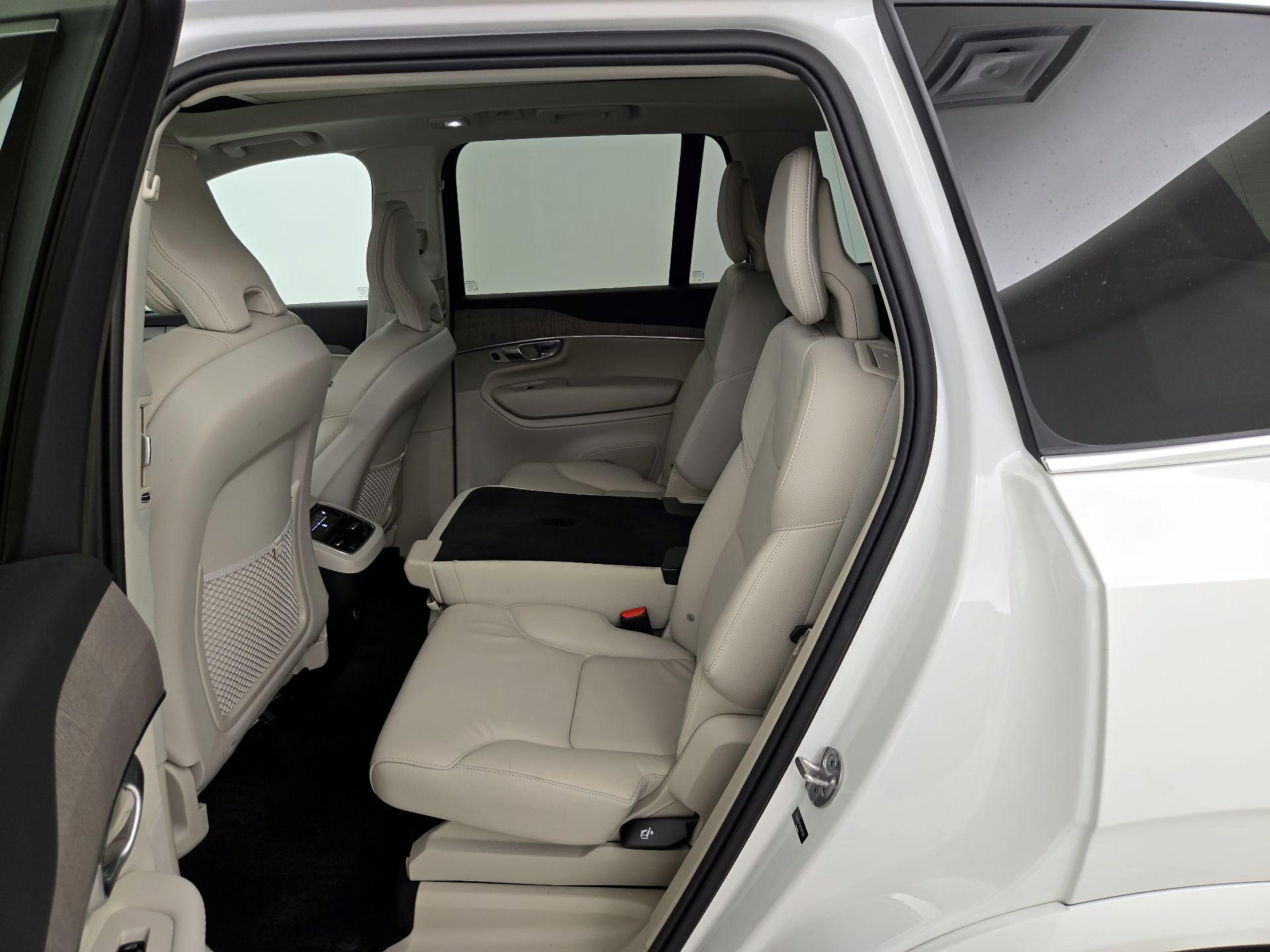 Thumbnail: 2024 Volvo XC90 - 20
