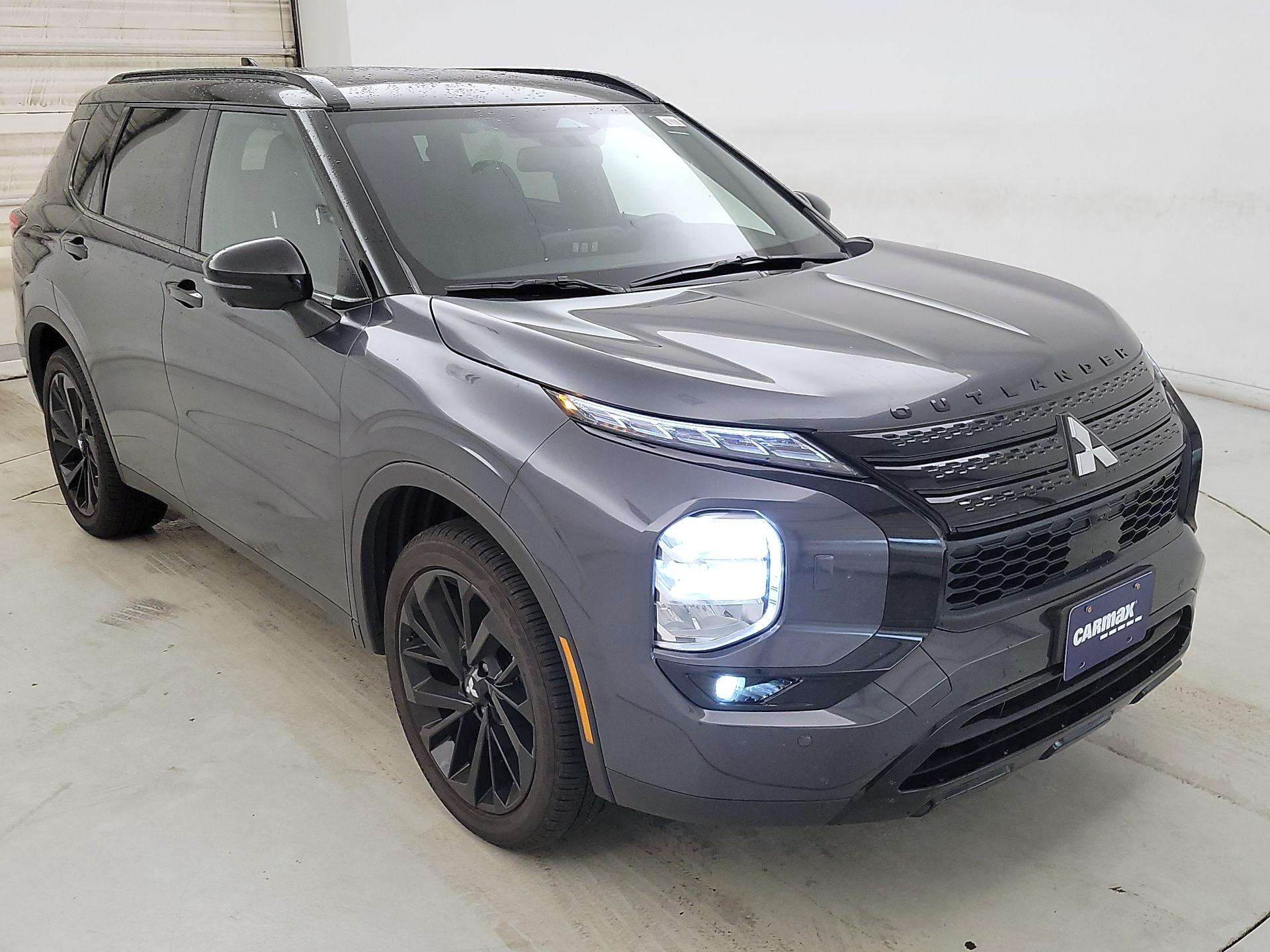 Thumbnail: 2024 Mitsubishi Outlander - 1