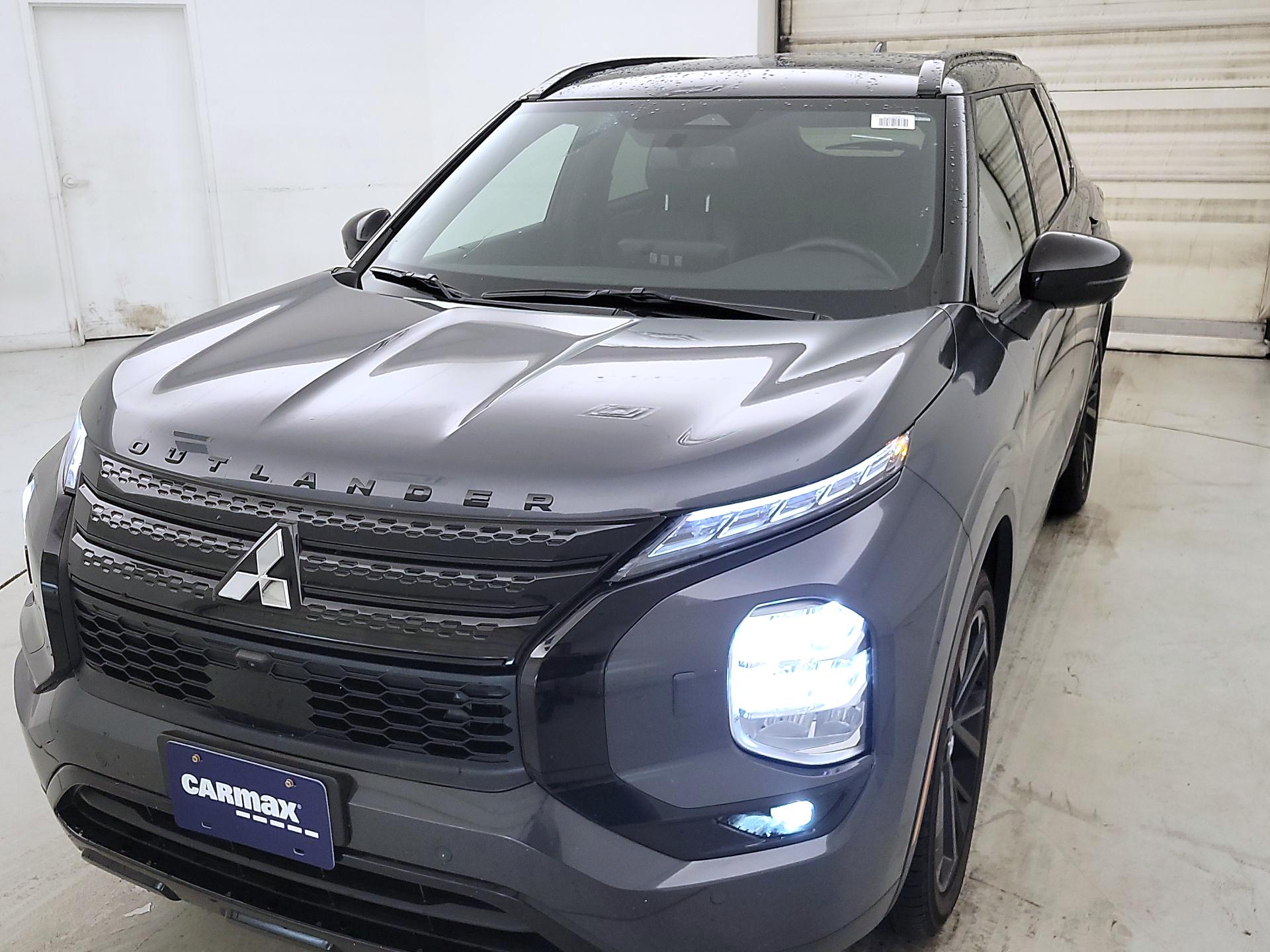 Thumbnail: 2024 Mitsubishi Outlander - 3