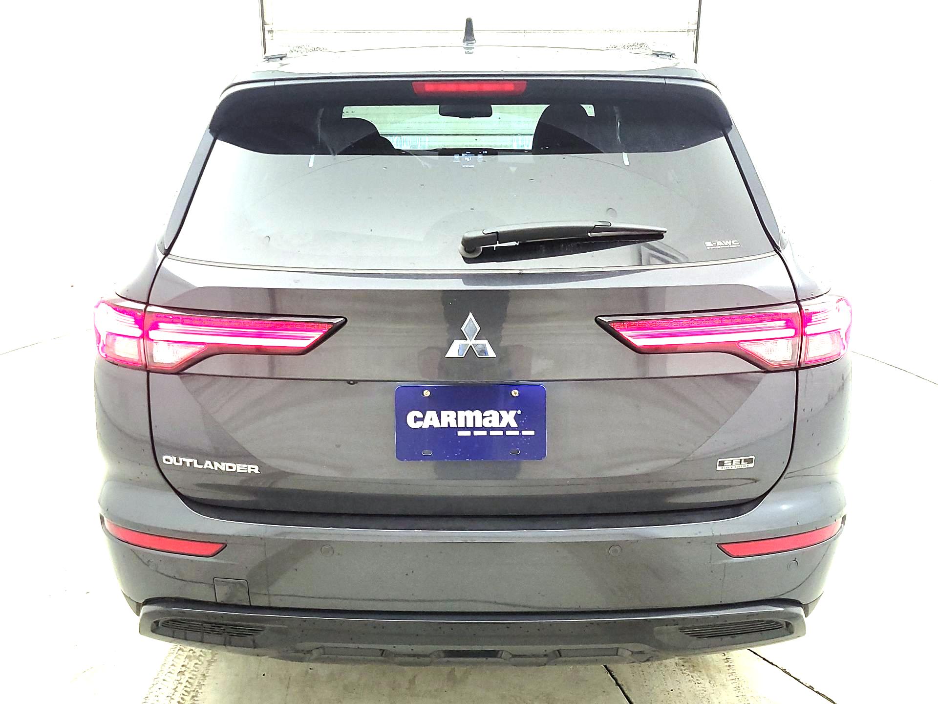 Thumbnail: 2024 Mitsubishi Outlander - 6
