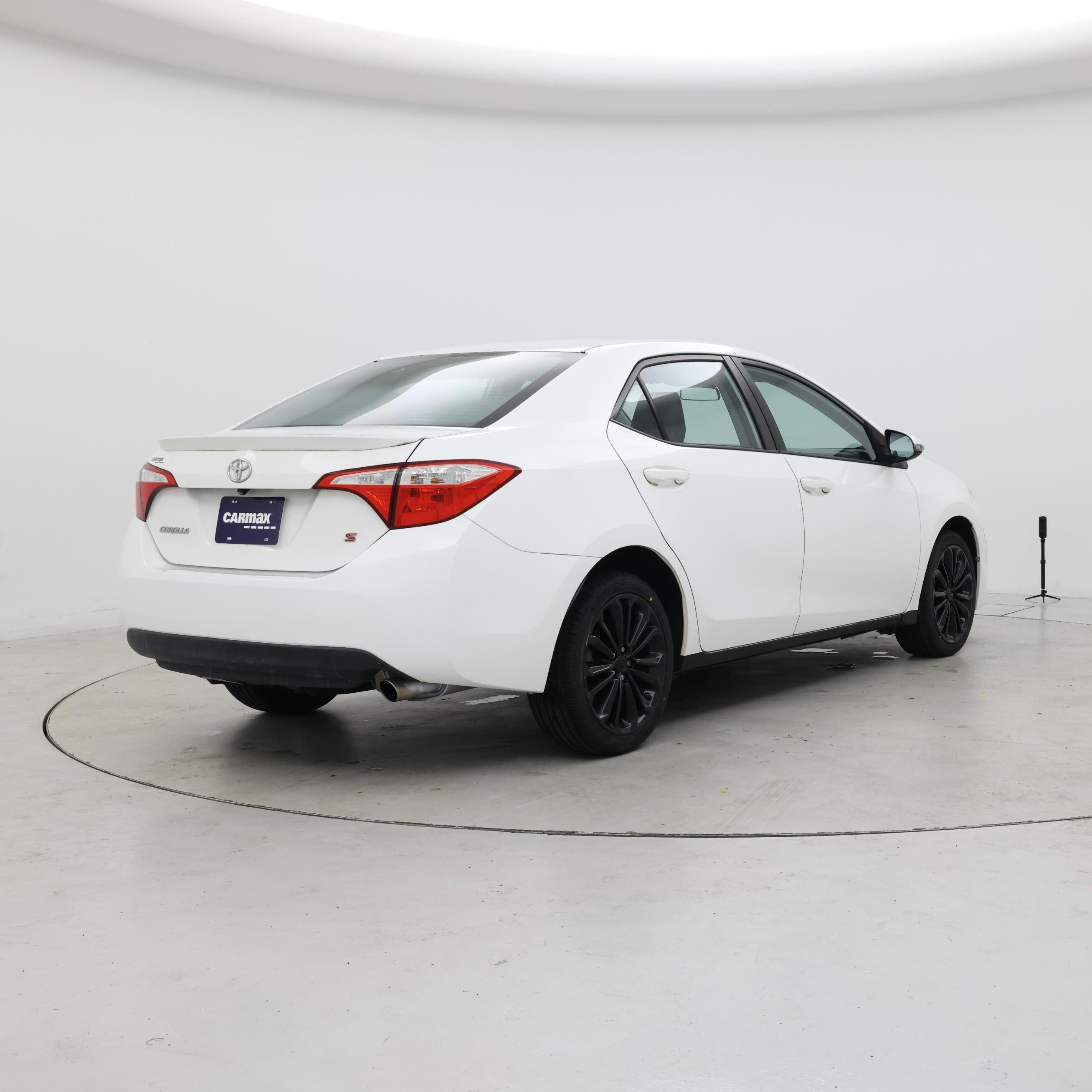 Thumbnail: 2015 Toyota Corolla - 8