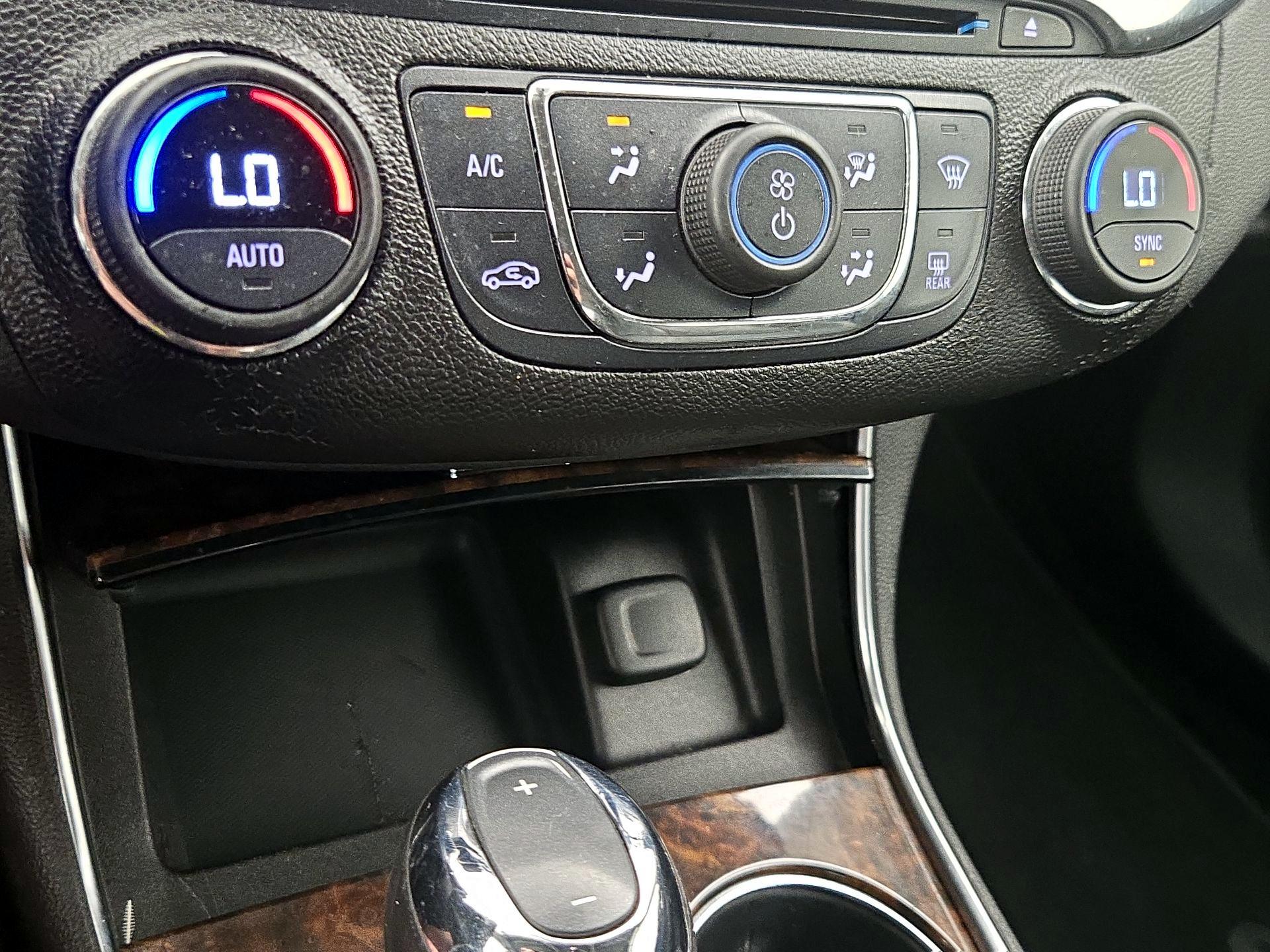 Thumbnail: 2015 Chevrolet Impala - 16