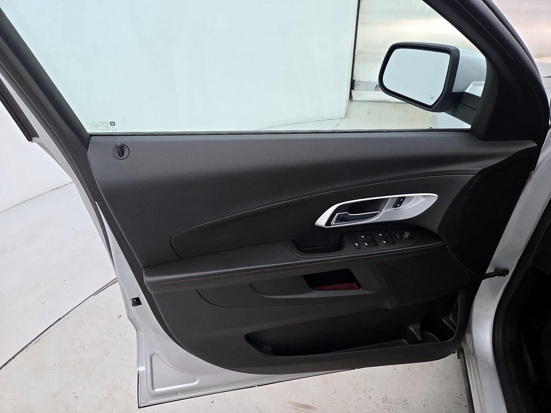 Thumbnail: 2015 Chevrolet Equinox - 12