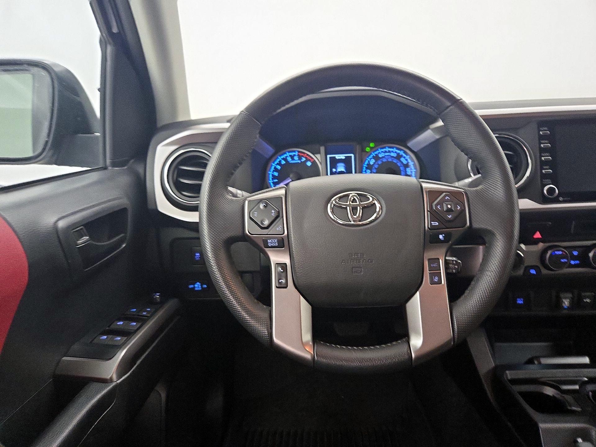 Thumbnail: 2022 Toyota Tacoma - 10