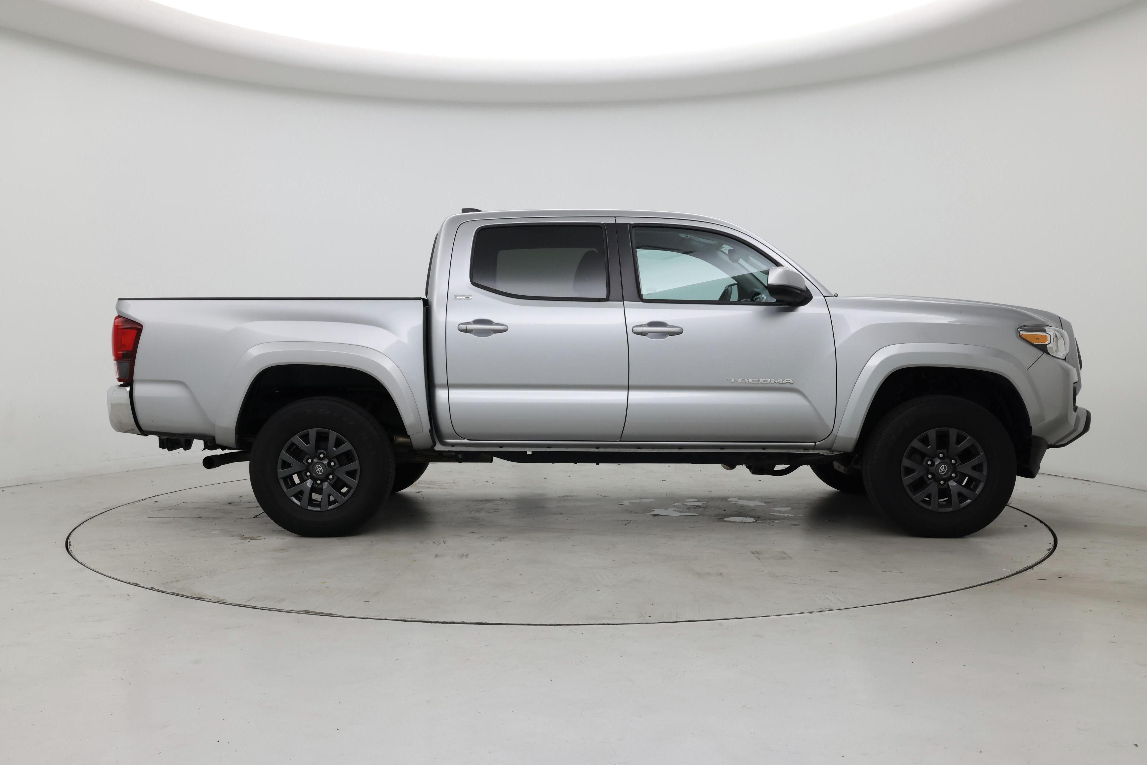 Thumbnail: 2022 Toyota Tacoma - 7