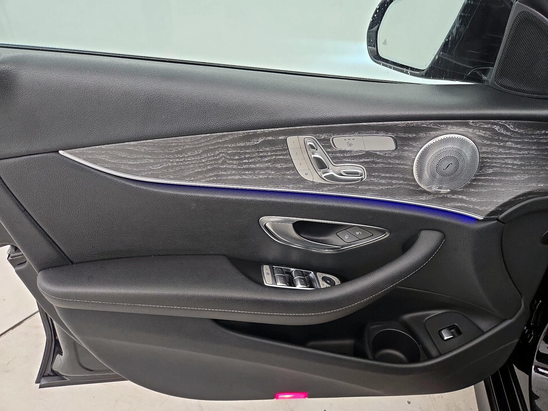 Thumbnail: 2021 Mercedes-Benz E-Class - 12