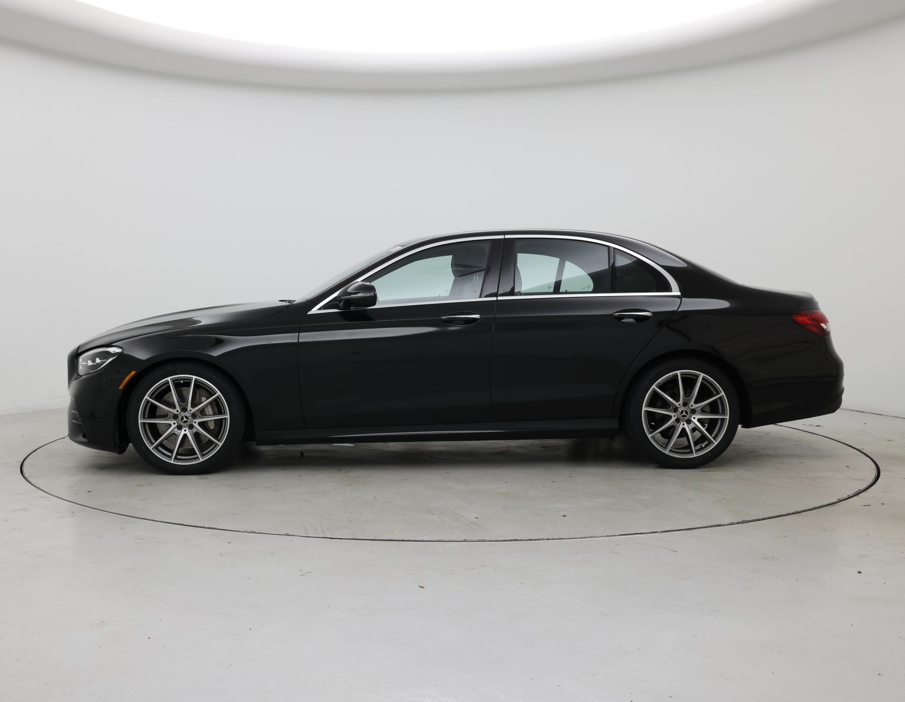 Thumbnail: 2021 Mercedes-Benz E-Class - 3