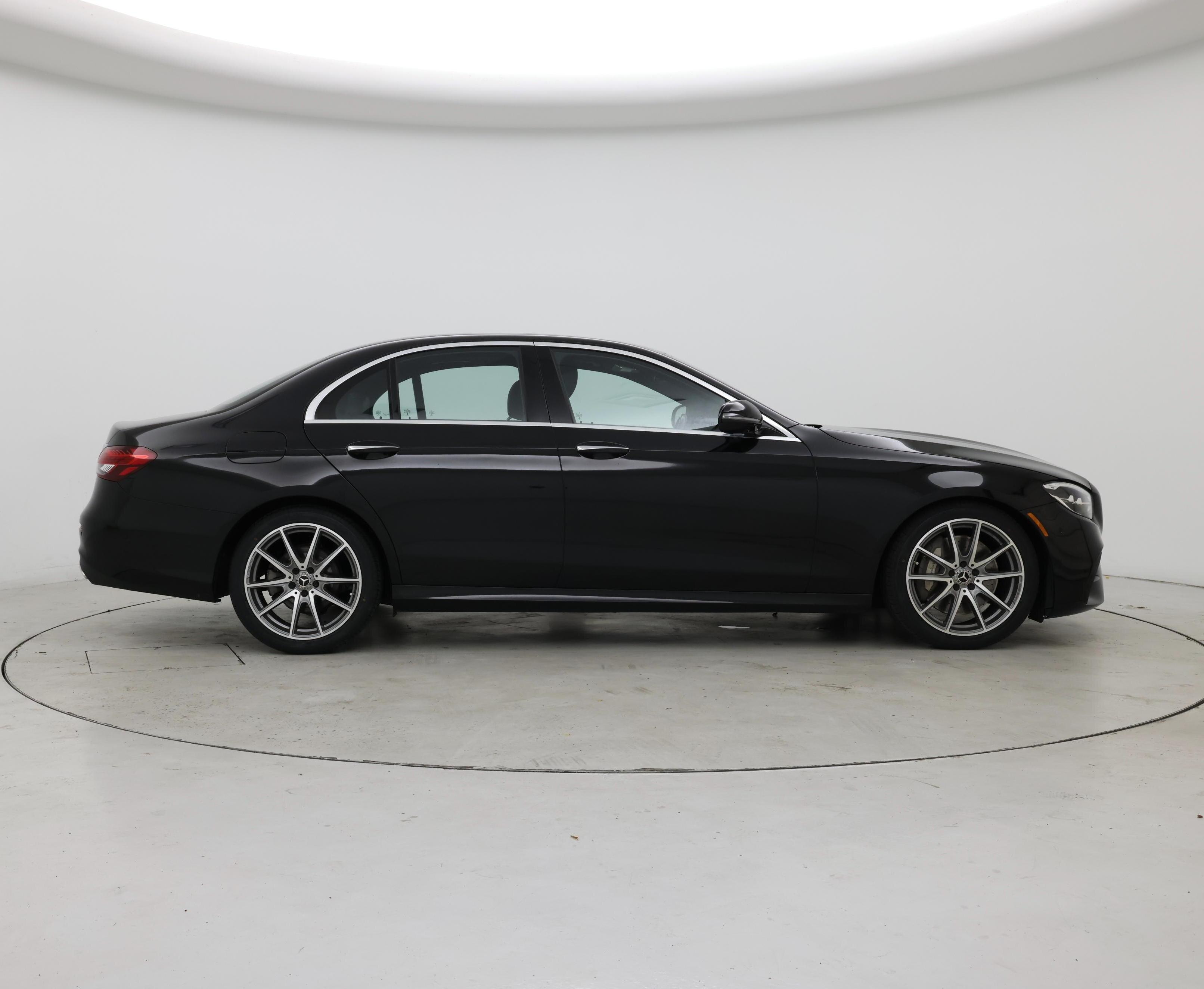 Thumbnail: 2021 Mercedes-Benz E-Class - 7