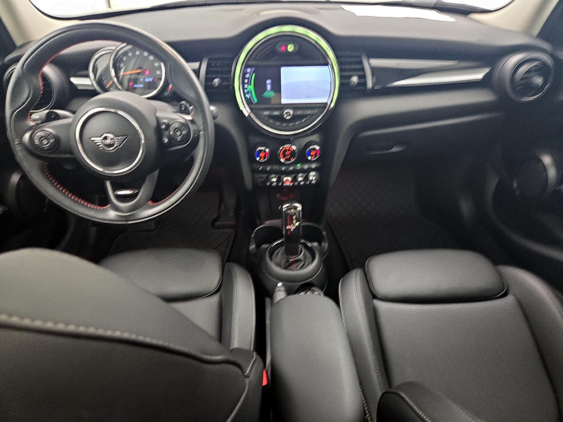 Thumbnail: 2020 MINI Cooper Hardtop - 9