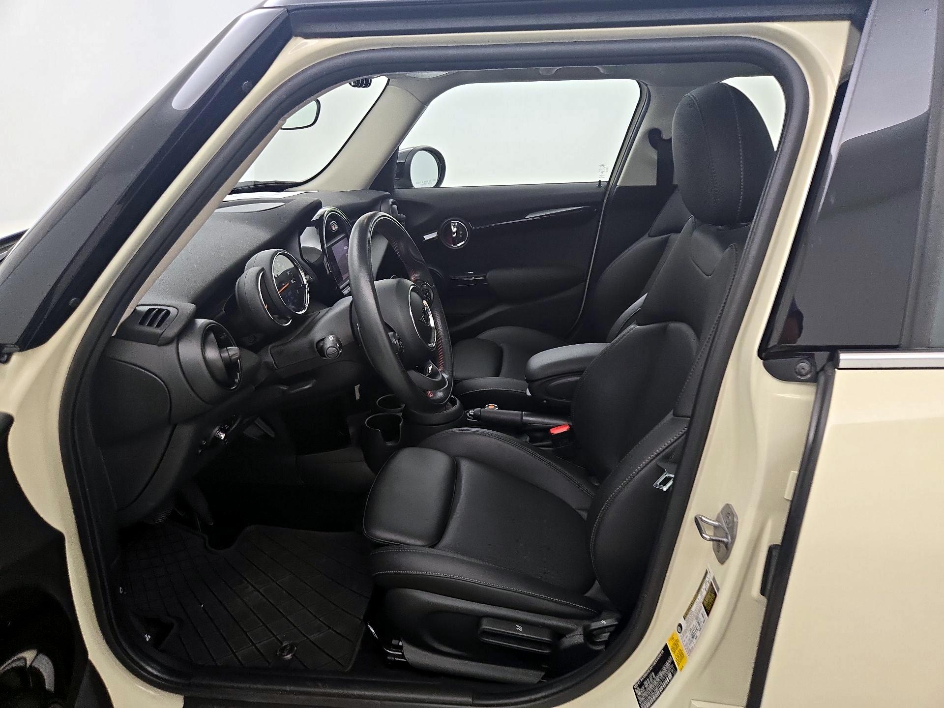 Thumbnail: 2020 MINI Cooper Hardtop - 11