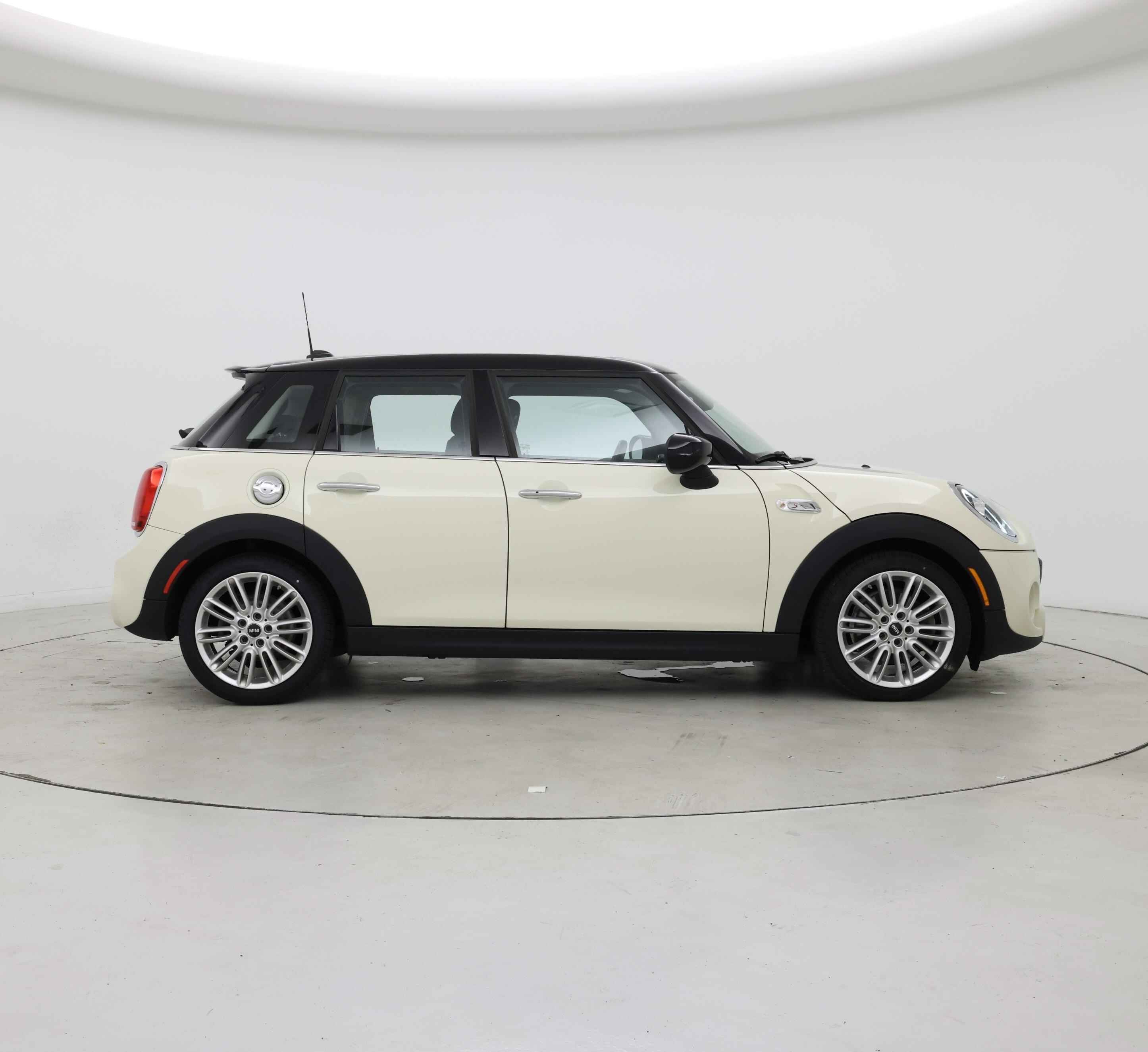 Thumbnail: 2020 MINI Cooper Hardtop - 7
